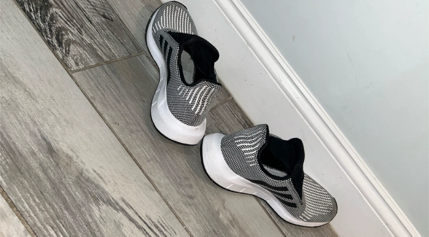 Adidas Swift Run X Sneakers size 10