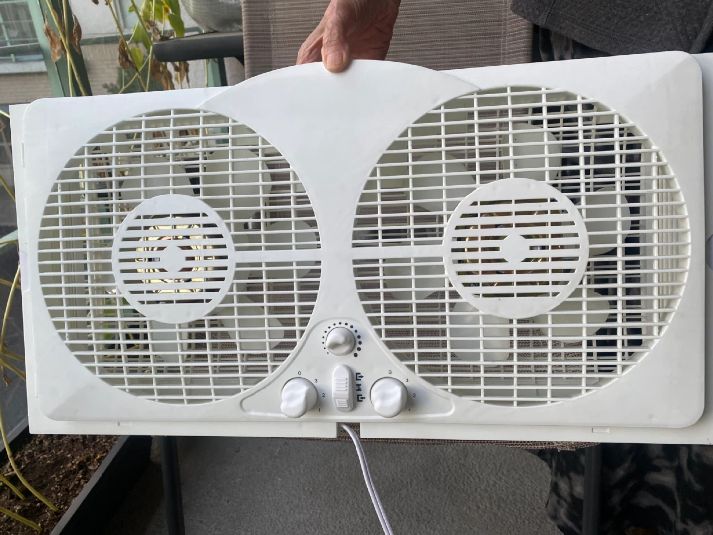 Window Fan - Double - White - photo 2