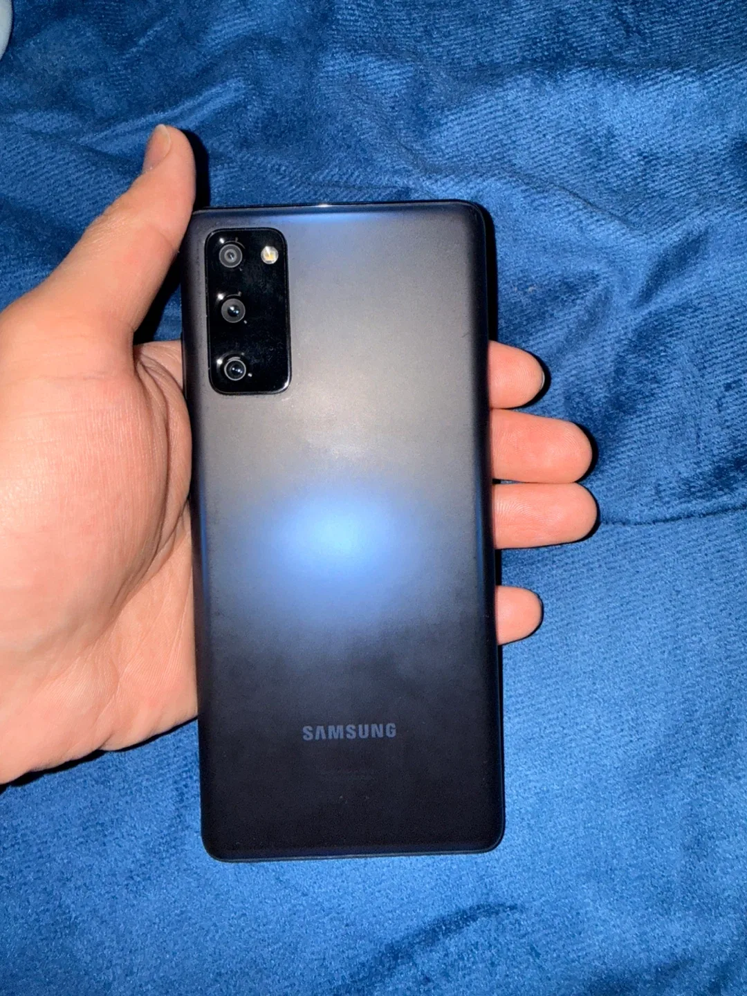 Samsung Galaxy S20 FE image indicator(2)