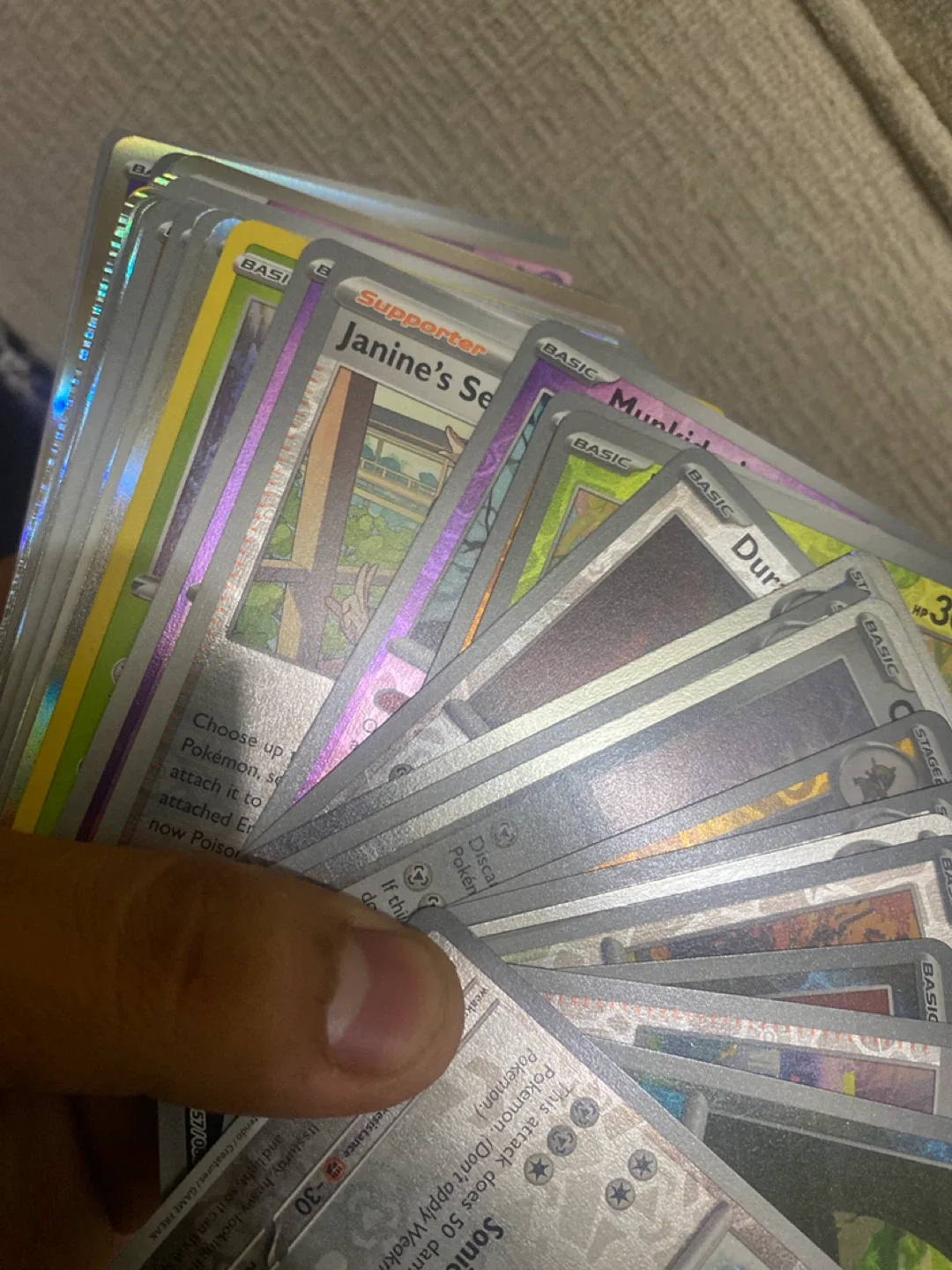 Pokemon Cards Lot image indicator(2)
