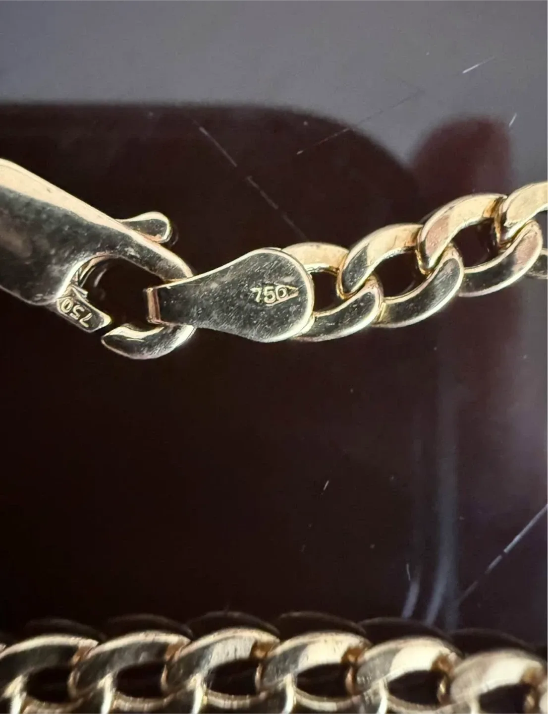 18k Gold Chain Necklace image indicator(5)