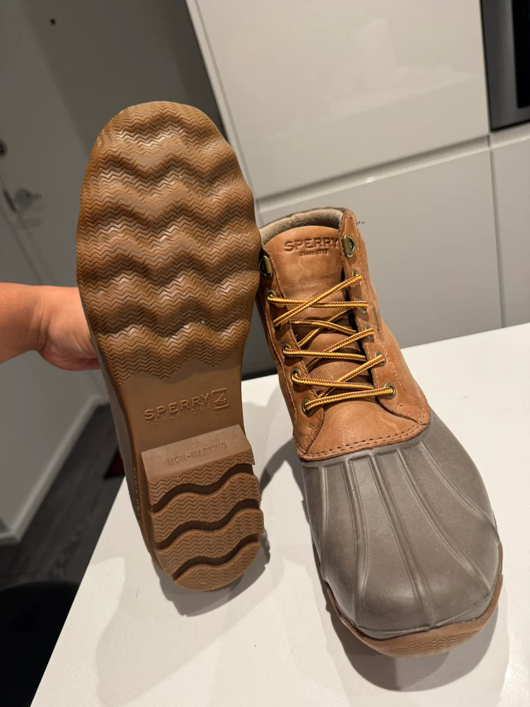 Sperry Duck Boots - Men's Size 8.5 image indicator(4)