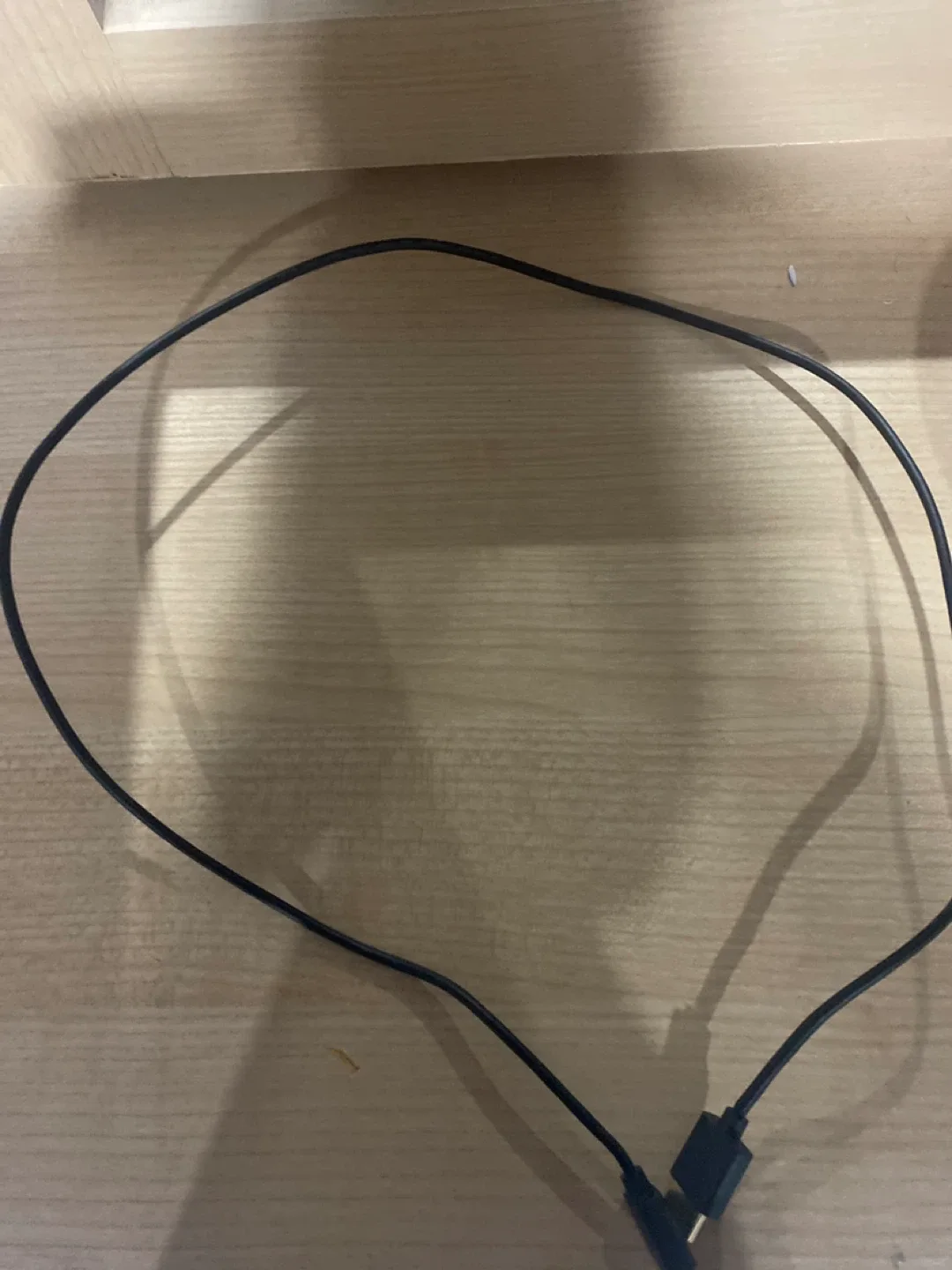 PlayStation 4 Slim Console with Controller and cables image indicator(2)