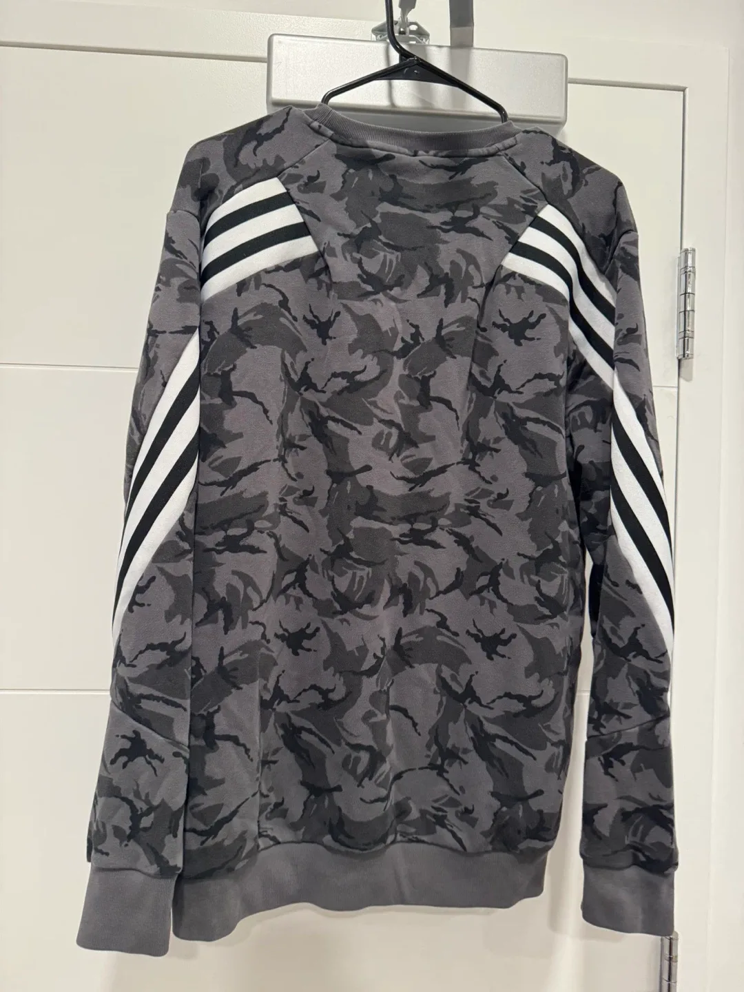 Adidas Primegreen Camo Crewneck Sweatshirt - Size L image indicator(3)