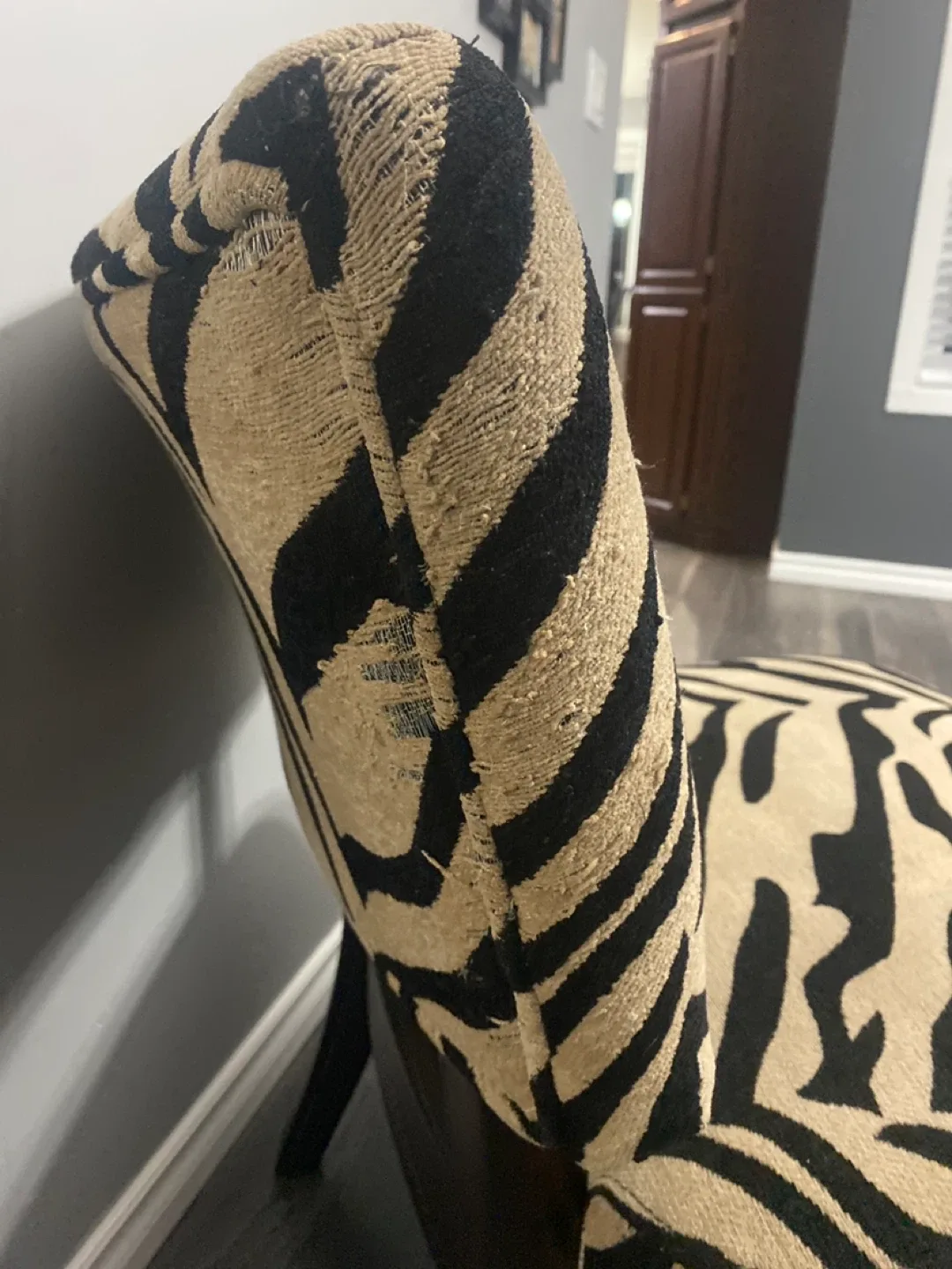 Zebra Print Accent Chair image indicator(4)