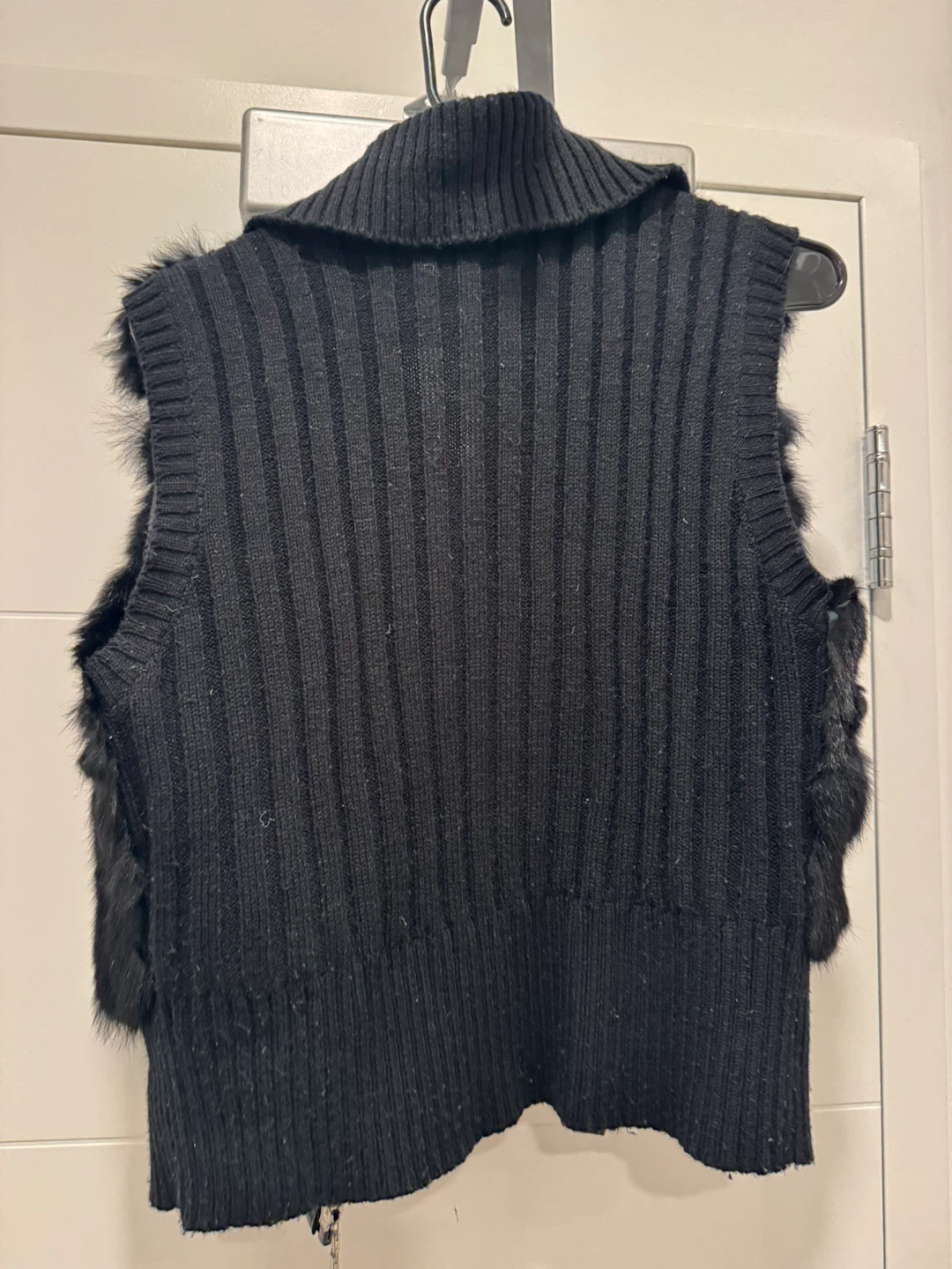 Black Fur Trim Knit Vest - photo 2