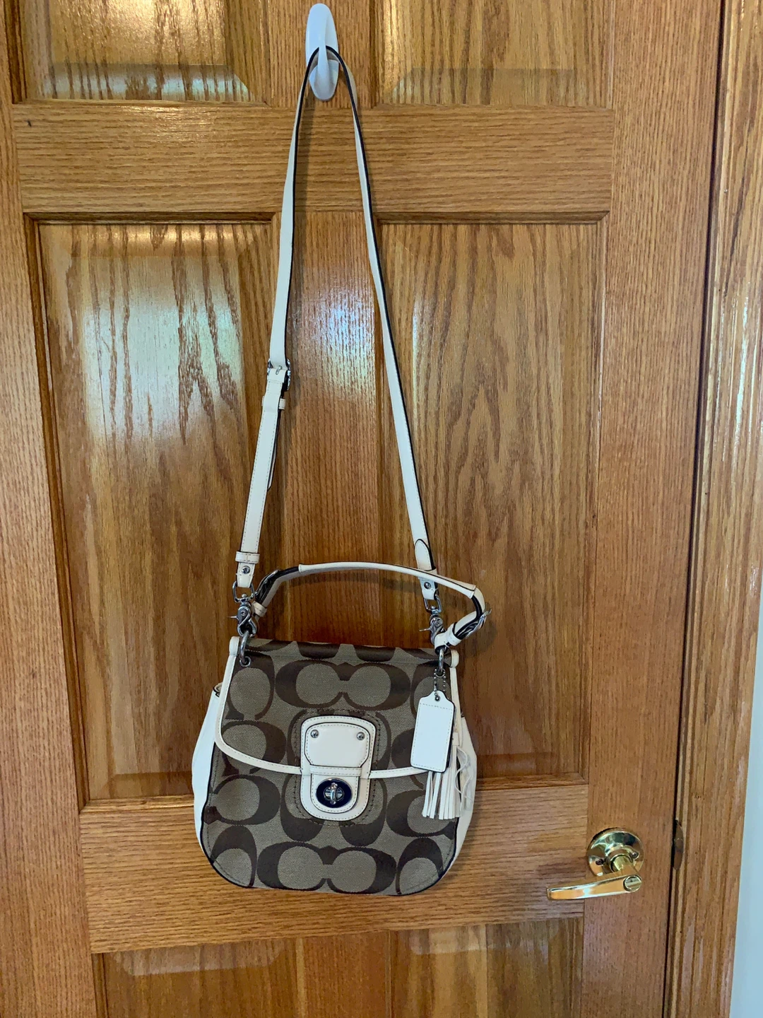 Coach Signature Canvas Crossbody Purse - photo 4