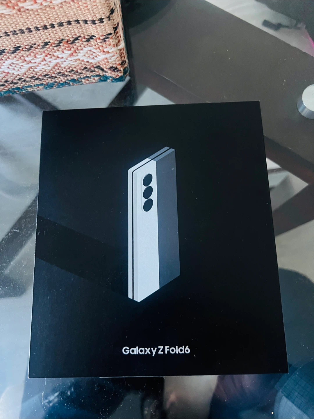 Samsung Galaxy Z Fold6 - Like New! - photo 3