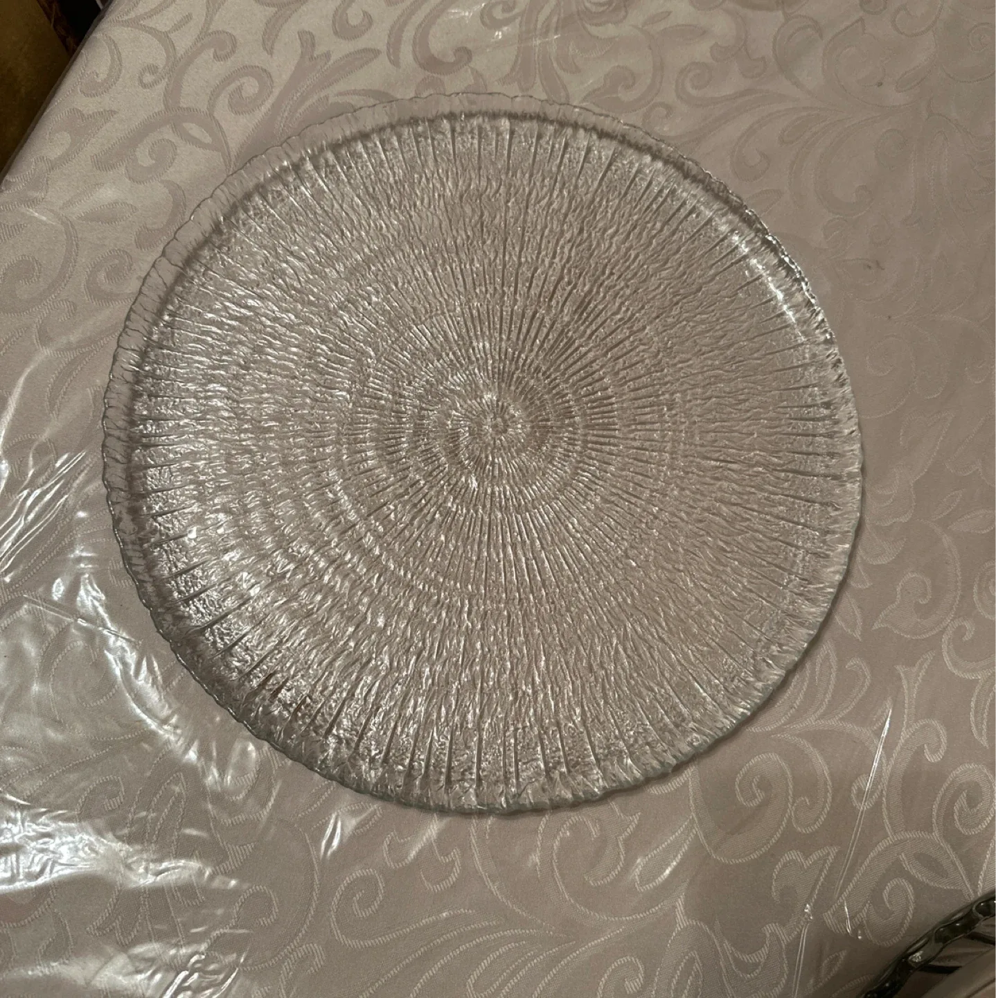Decorative Glass Charger Plate thumbnail