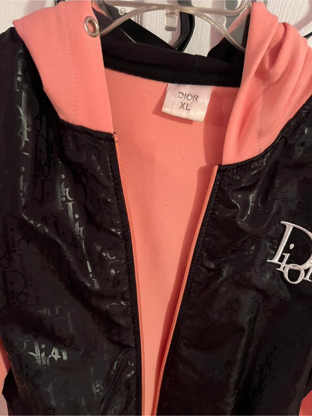 Women’s fashion D Top with Hoodie!!!! - photo 2