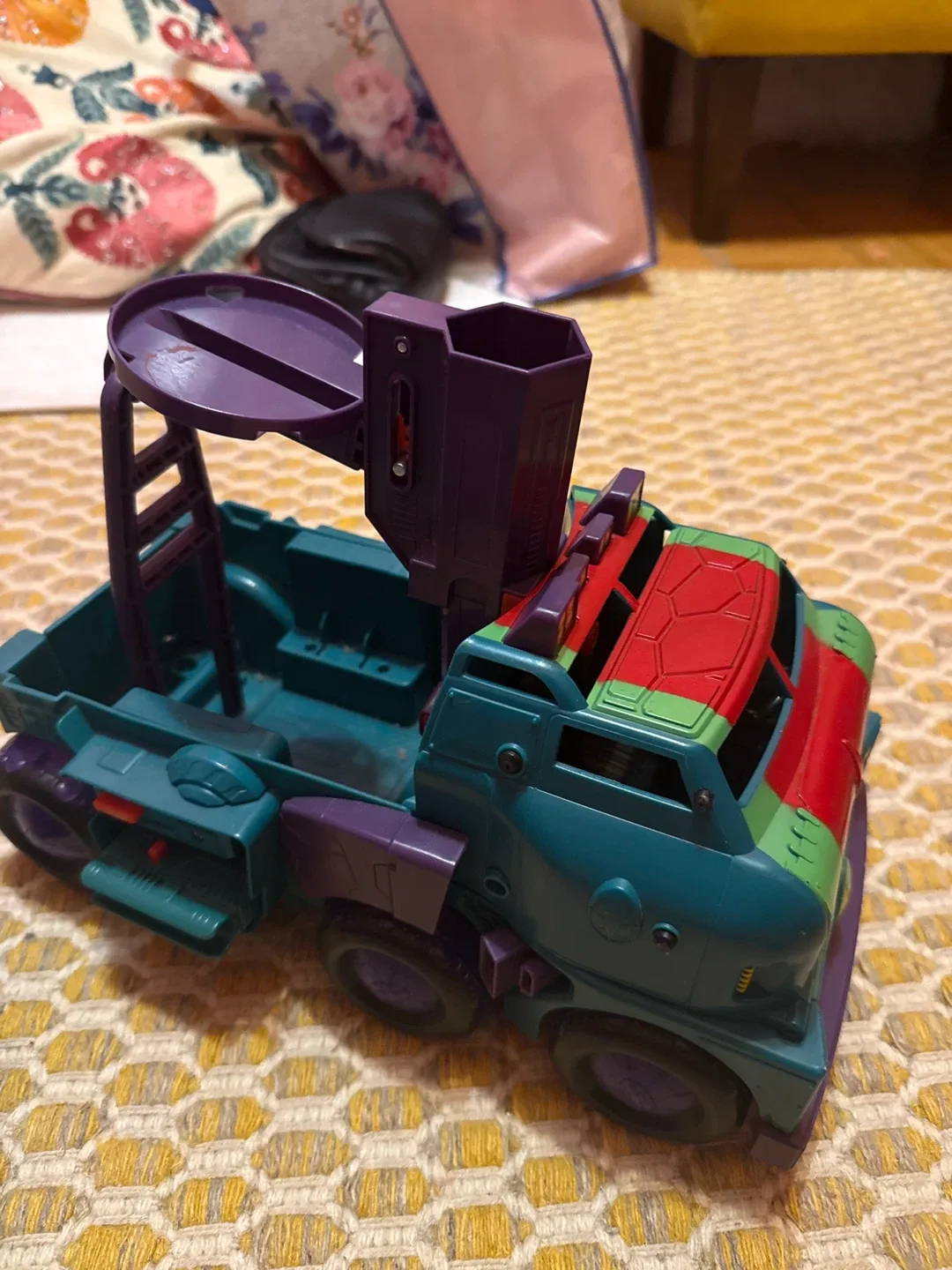 Teenage Mutant Ninja Turtles Party Wagon Toy image indicator(3)