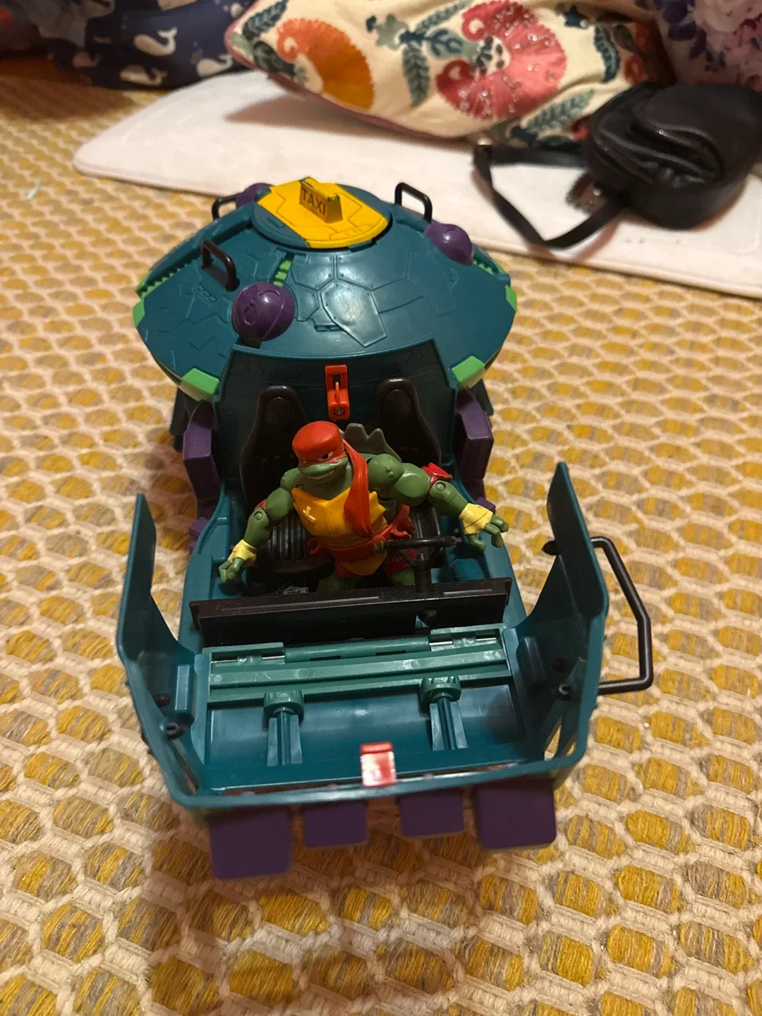 Teenage Mutant Ninja Turtles Party Wagon Toy image indicator(7)