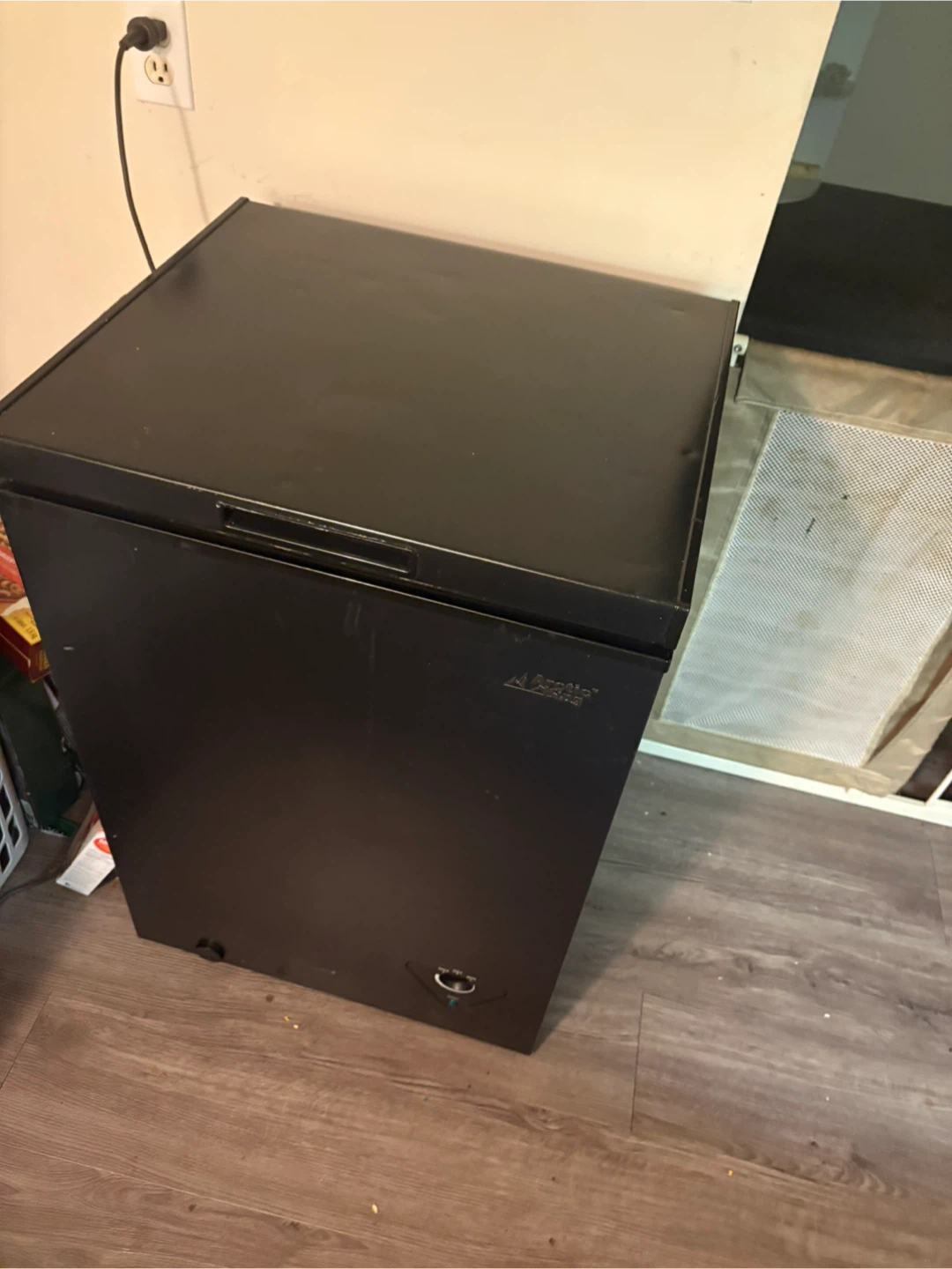 Arctic King Chest Freezer - photo 4