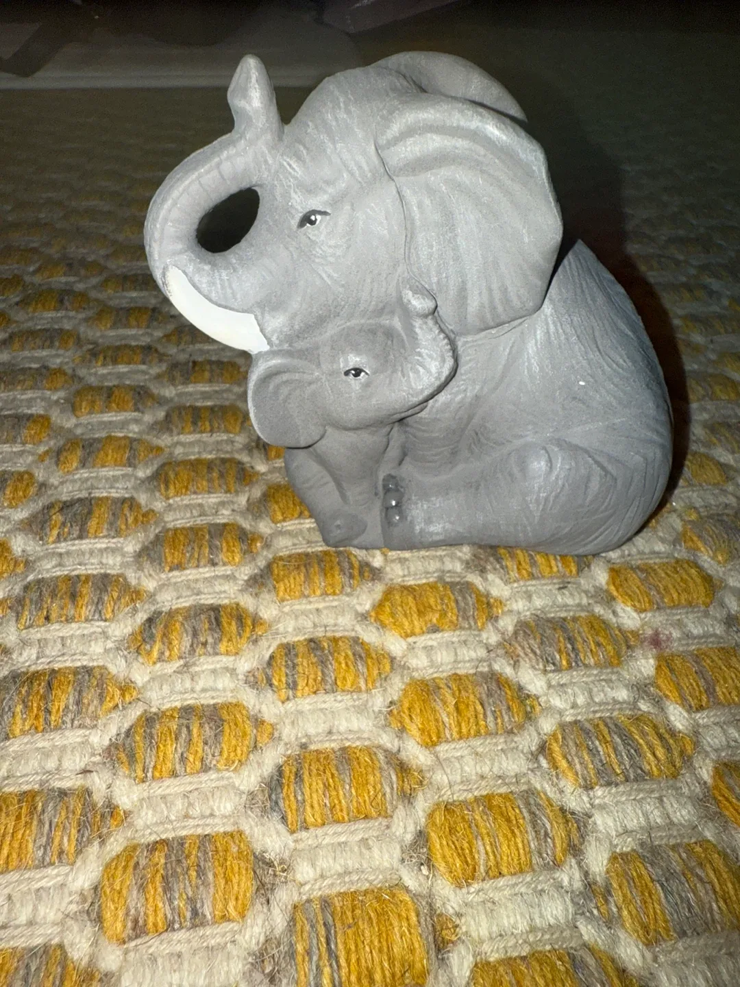 Elephant and Baby Figurine - Grey image indicator(4)