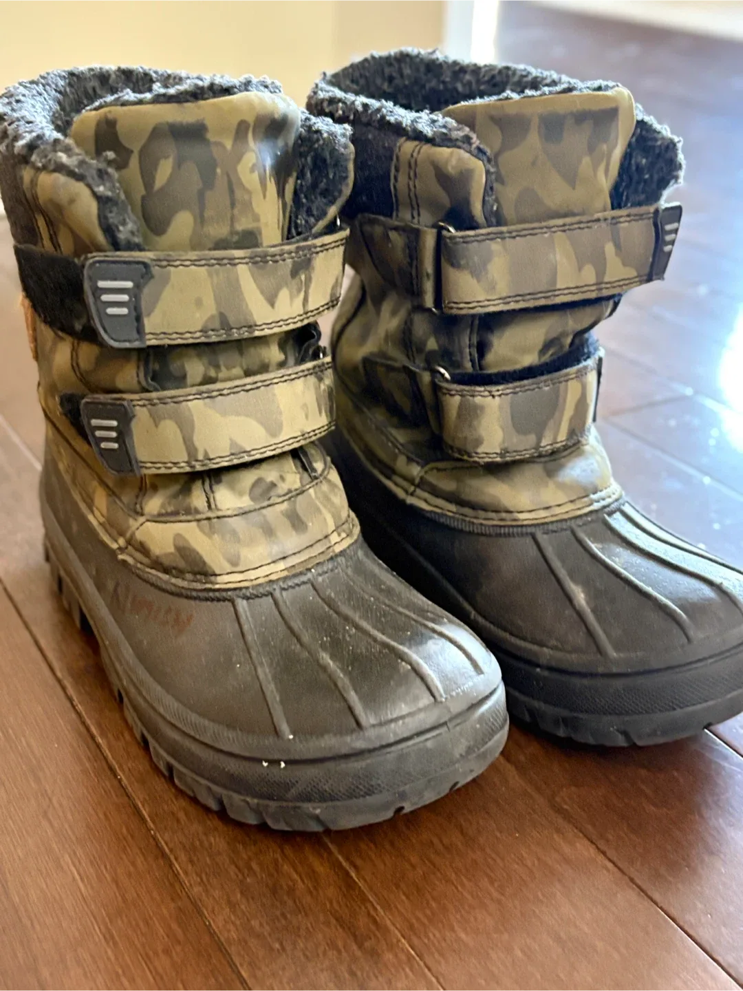 Kids' Pink Snowsuit & Camo Winter Boots Set image indicator(3)