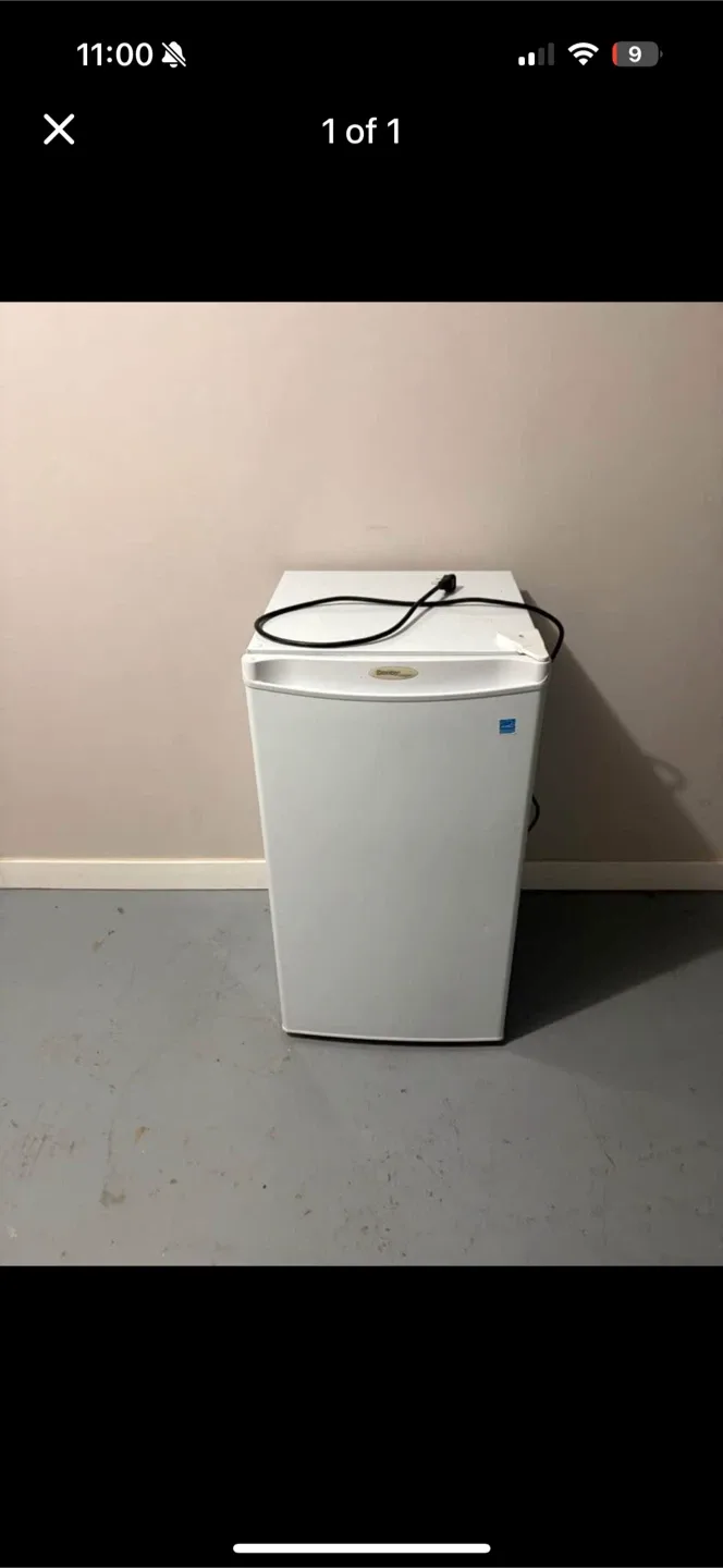 Danby Designer Compact Refrigerator thumbnail