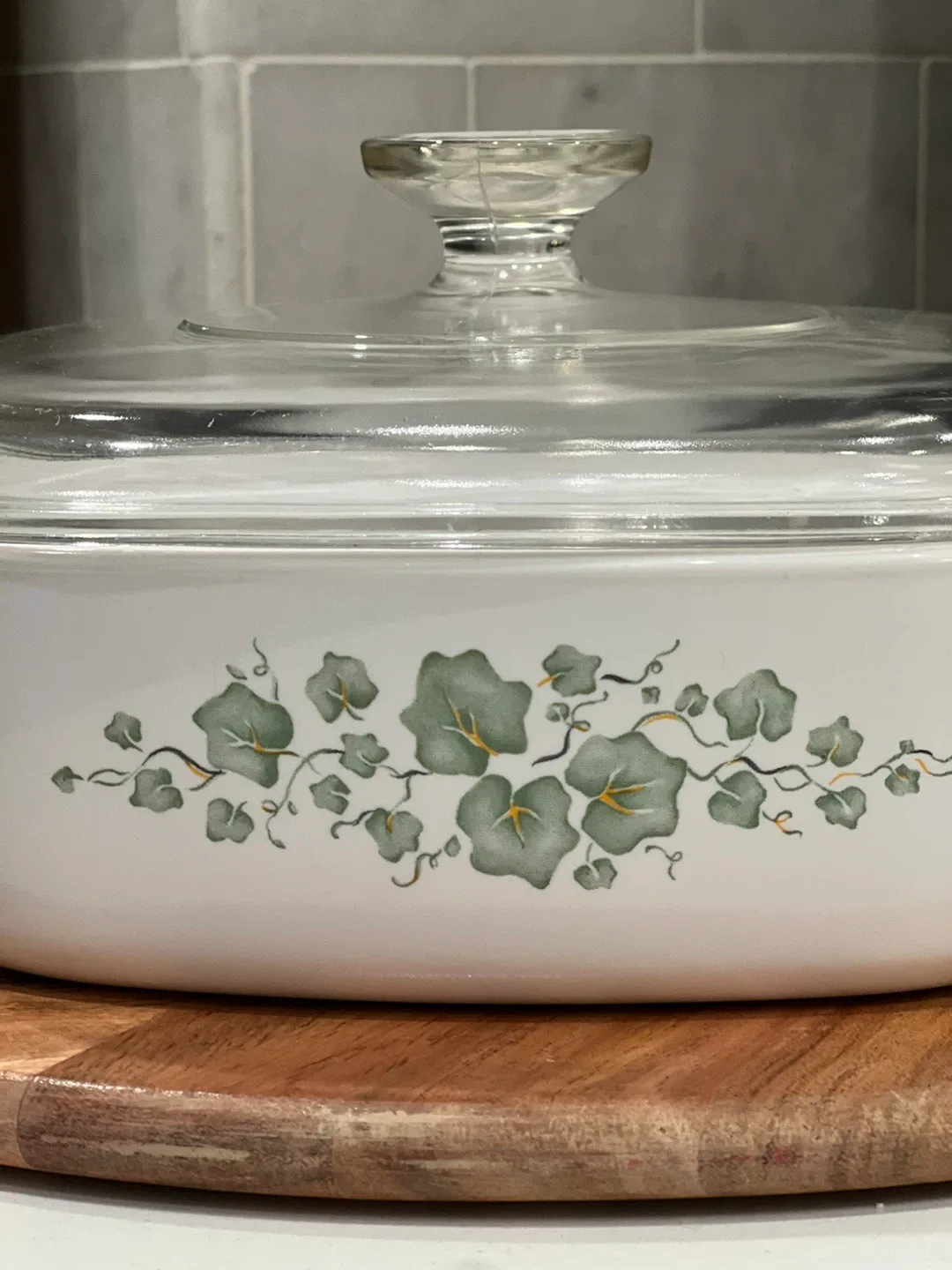 Corning Ware Callaway Green Ivy   A-2-B 2 Liter Casserole w/ Lid image indicator(2)