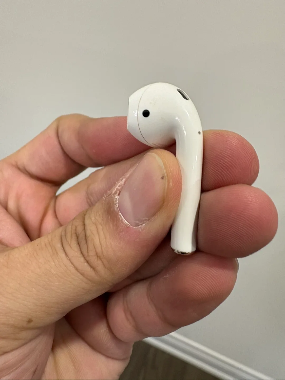 Apple AirPods 2nd Generation for sale! image indicator(4)
