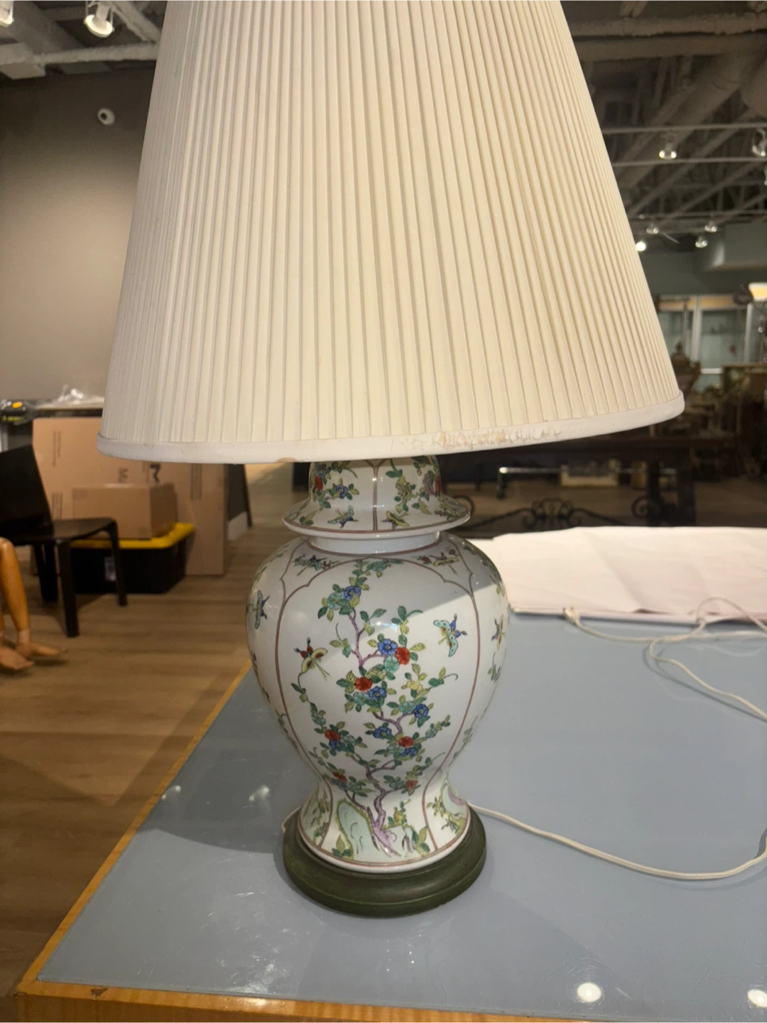 Floral Patterned porcelain Table Lamp - photo 2