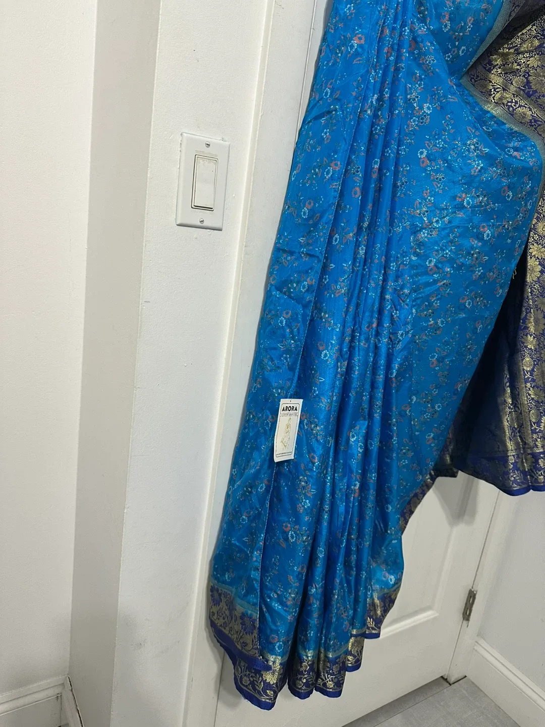 Arora Cloth House Saree - Blue & Navy image indicator(5)