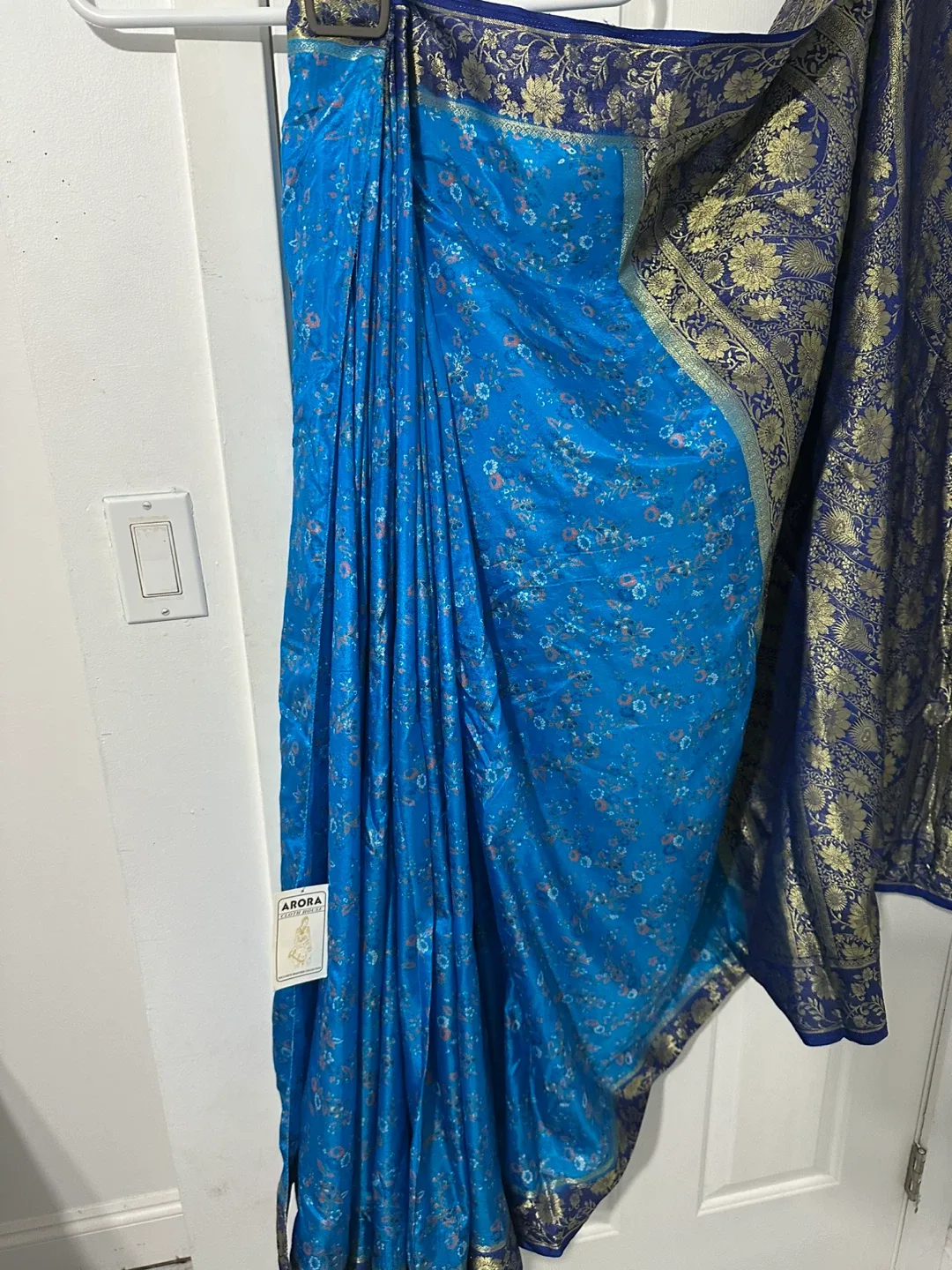 Arora Cloth House Saree - Blue & Navy image indicator(6)