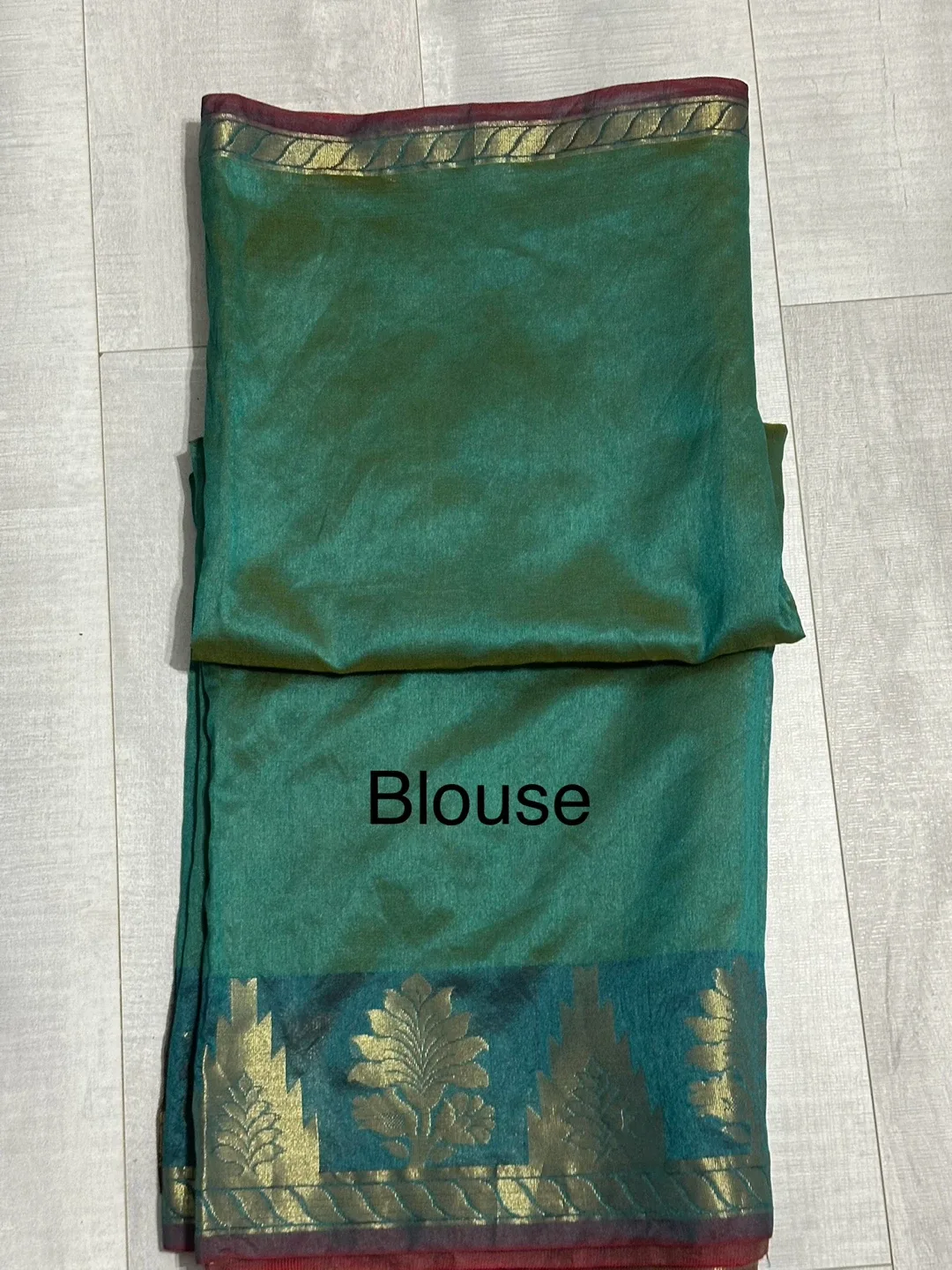 Green & Teal Saree with Gold Detail image indicator(6)