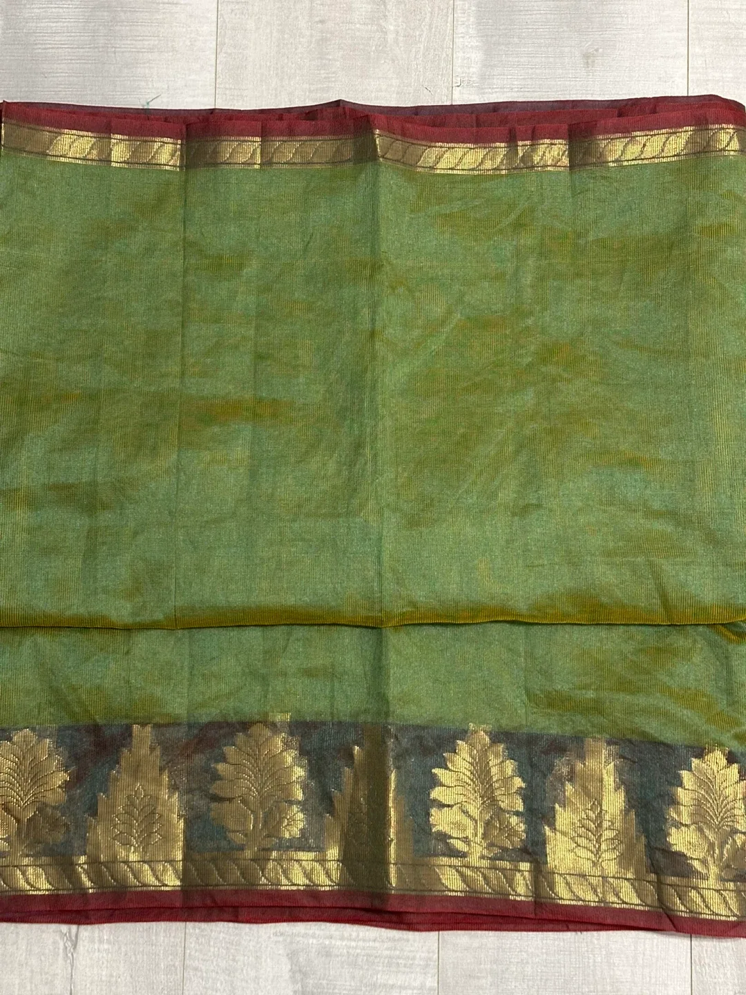 Green & Teal Saree with Gold Detail image indicator(7)