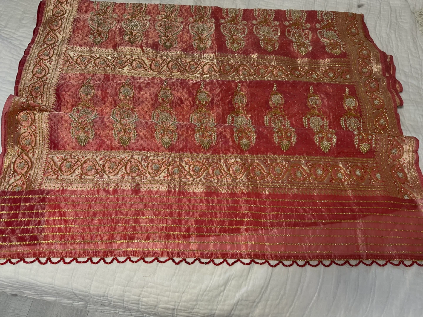 Red & Gold Embroidered Sari - photo 4