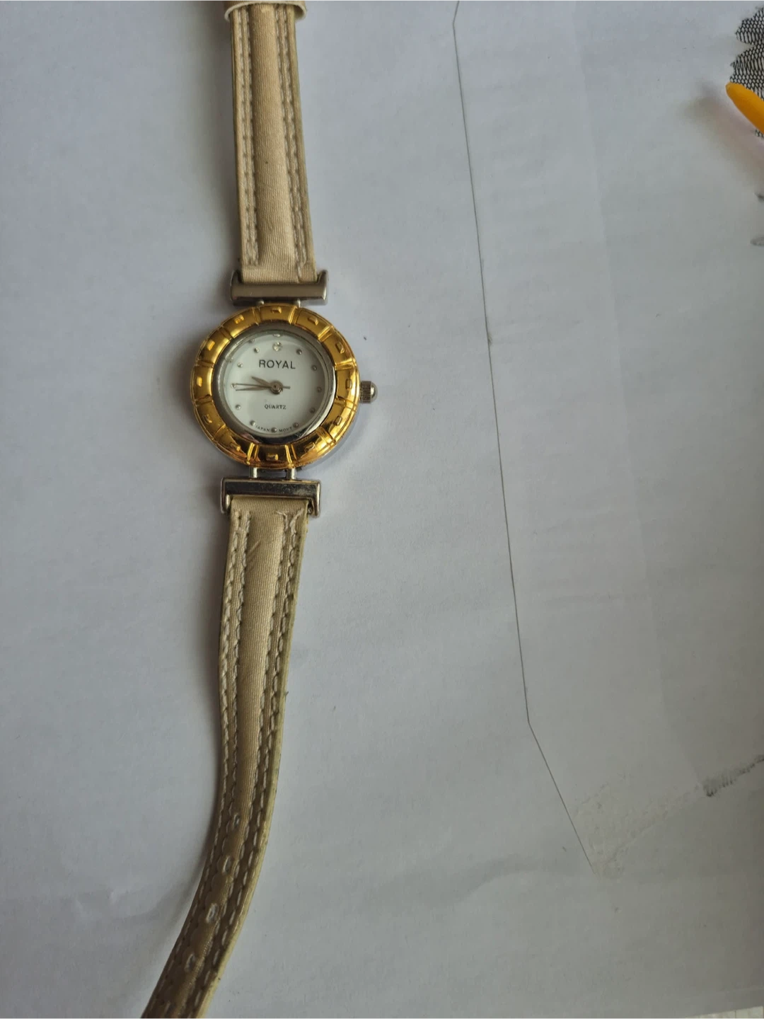 Royal Quartz Women's Watch