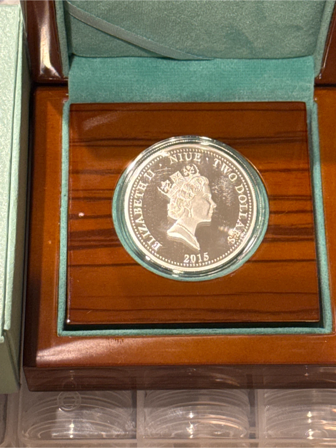 Niue 2 dollars Year of the Goat colored proof silver coin 2015 - photo 3