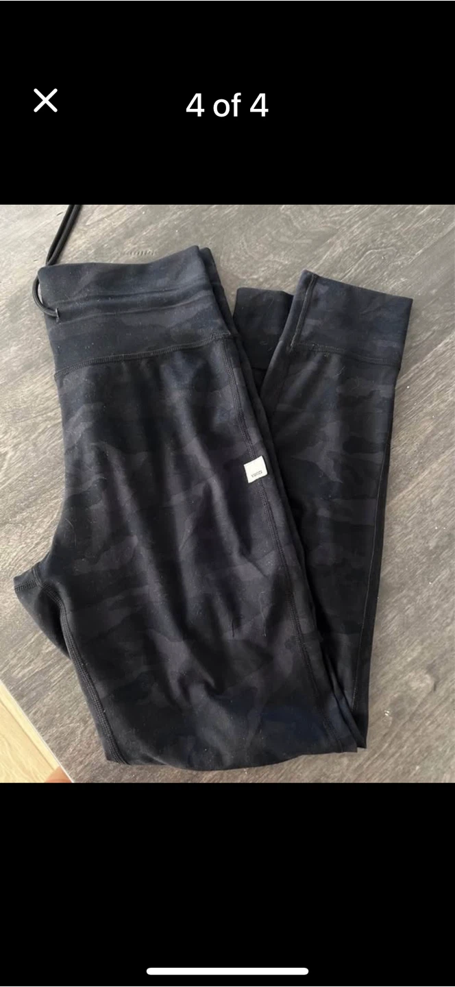 Vuori Women's Performance Jogger Black Camo Sz M - photo 4