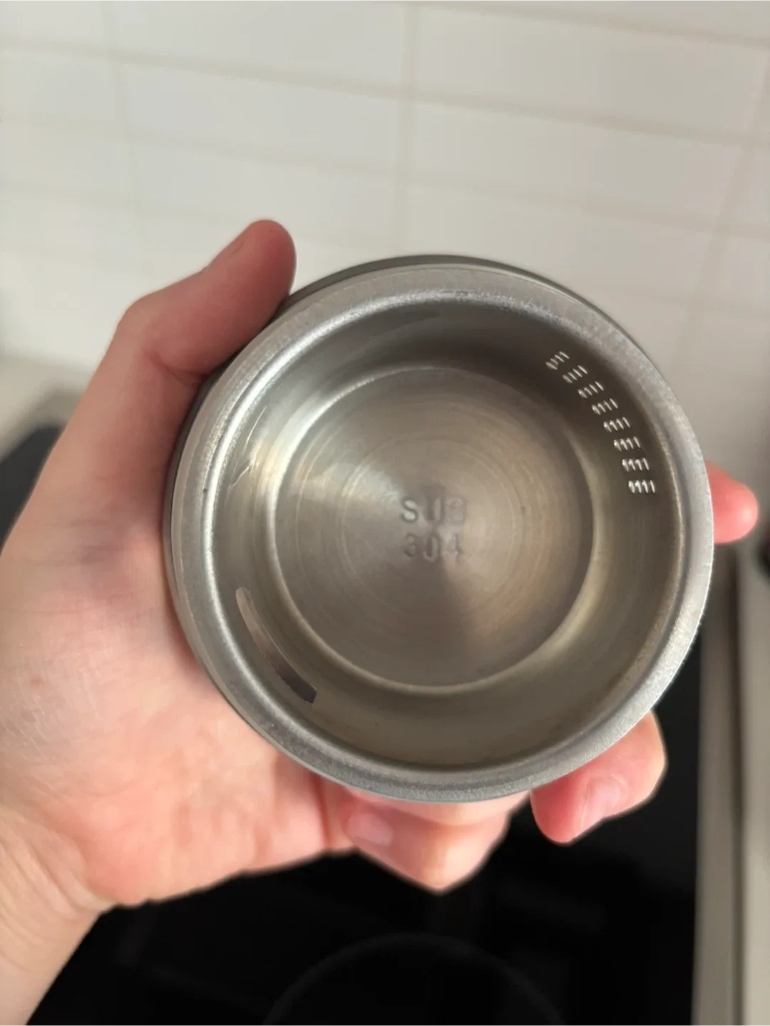 1.5L Glass Pitcher for Water, Tea, Juice - LIKE NEW image indicator(8)