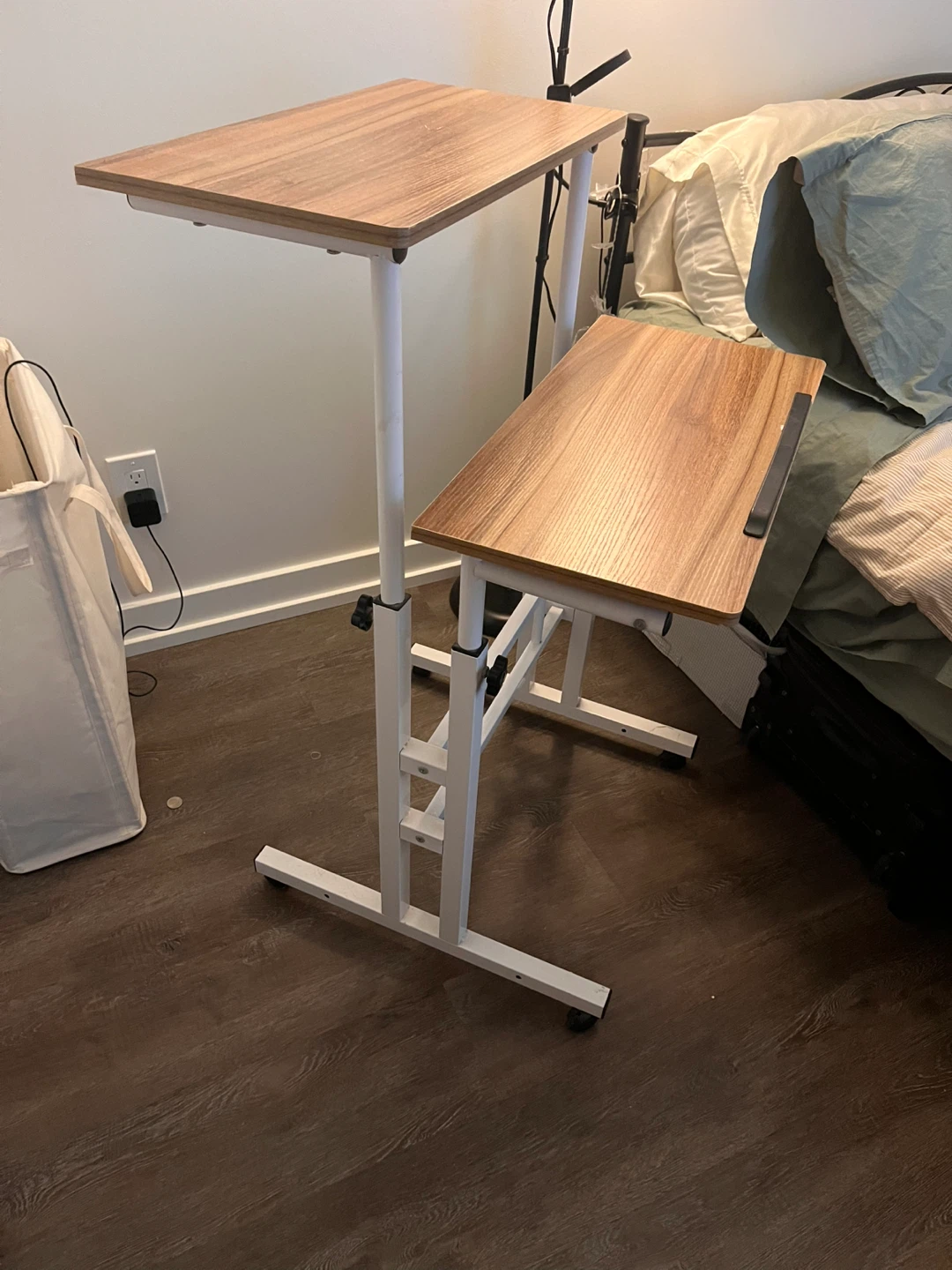 adjustable standing desk
