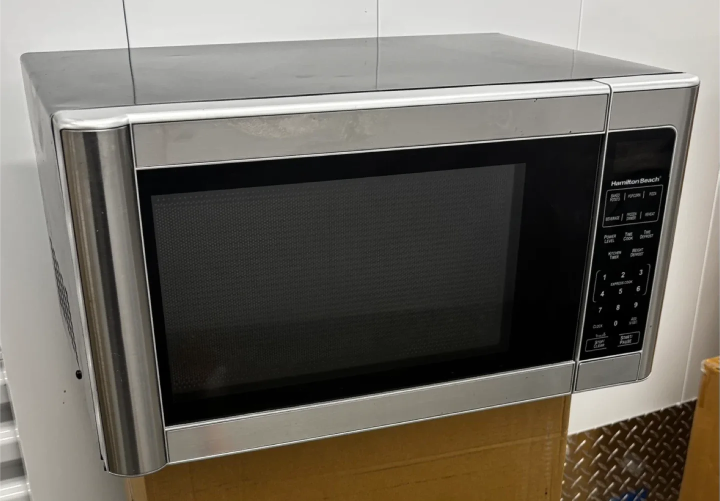 Hamilton Beach Stainless Steel Microwave thumbnail