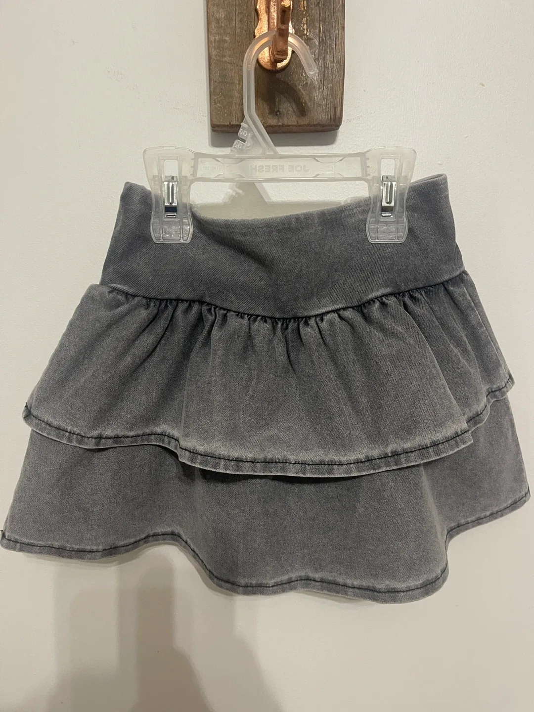 New with tags H&M ruffle skirt 8-10 image indicator(4)