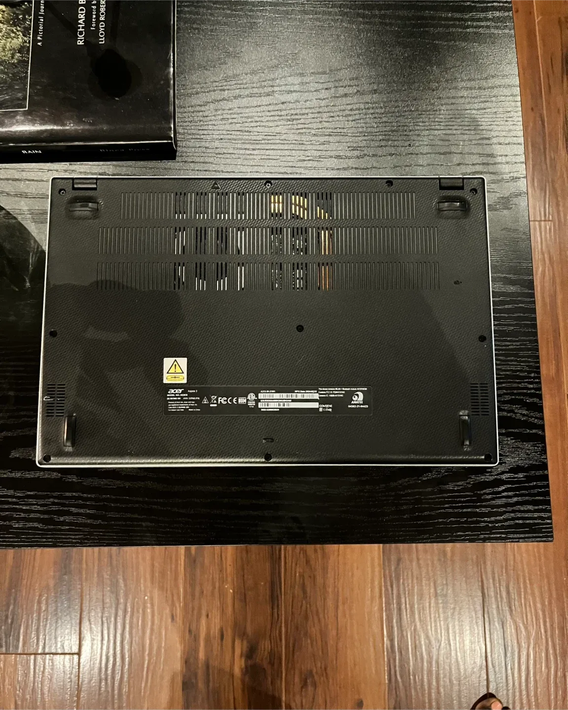 Acer Aspire 3 Laptop image indicator(3)