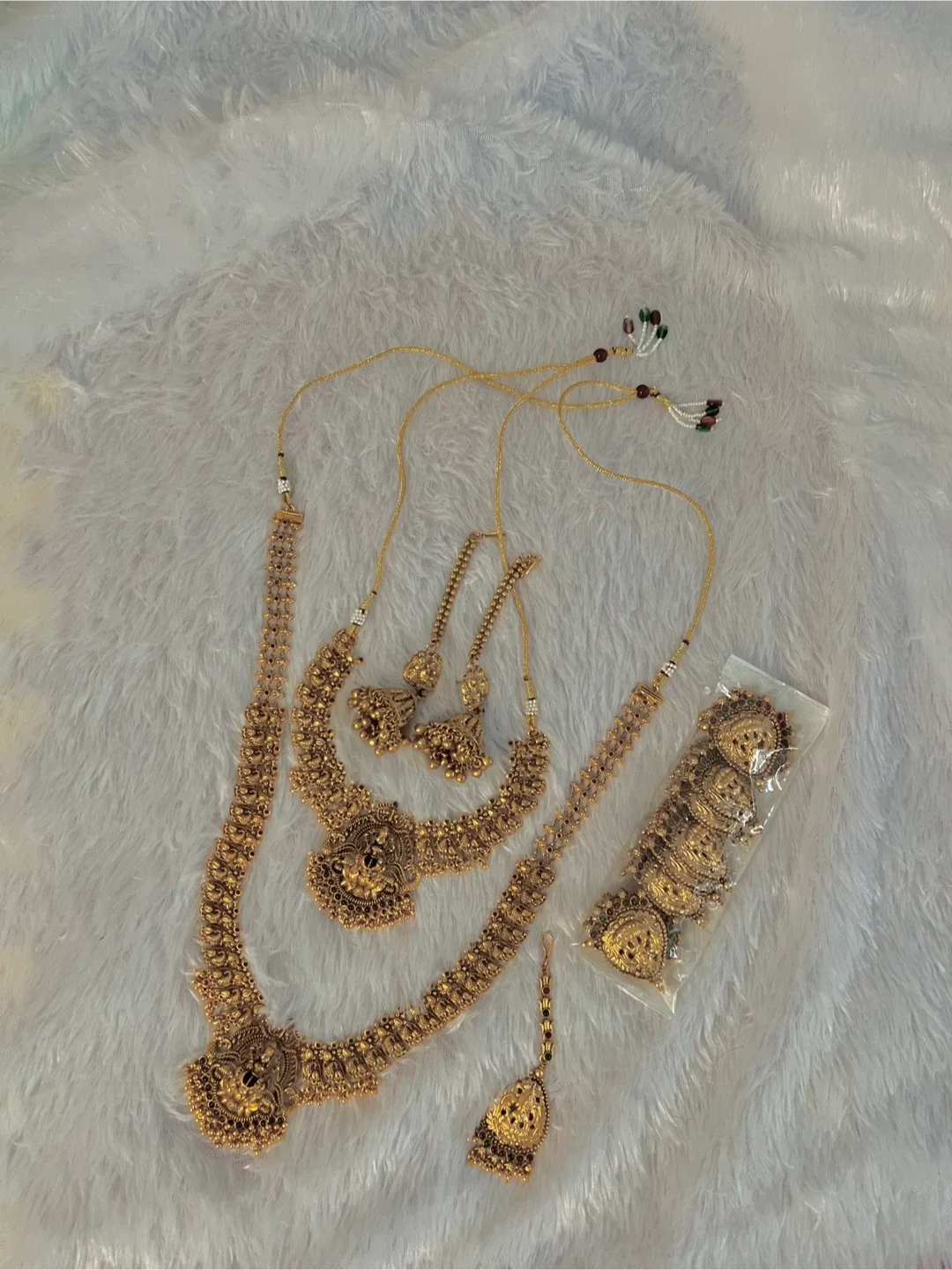 Gold Plated  Heavy Temple Jewellery Set thumbnail