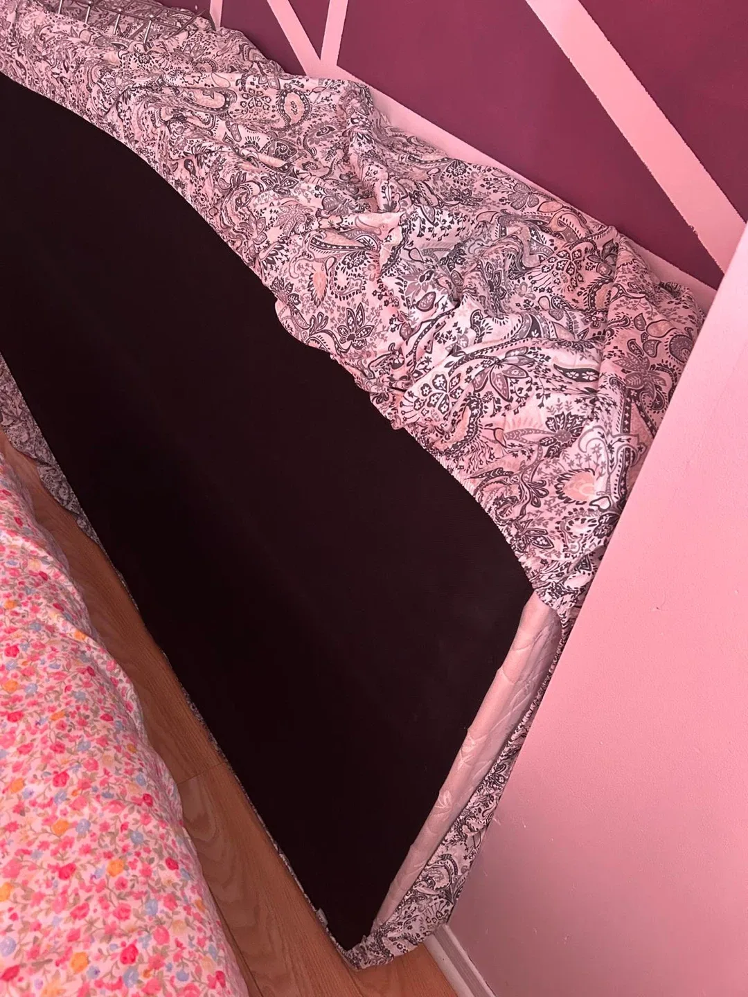 Mattress - Good Condition image indicator(3)