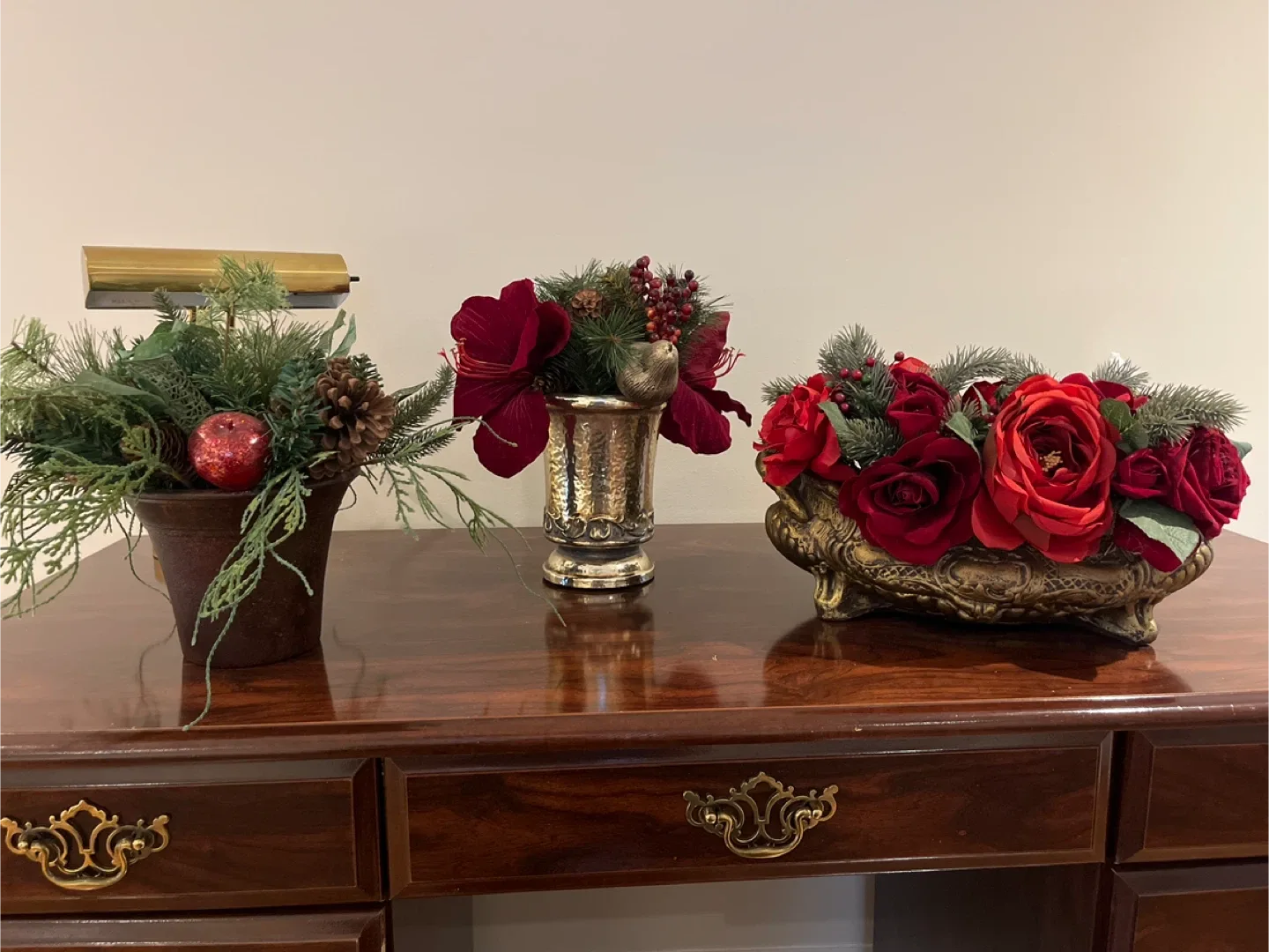 Decorative Holiday Floral Arrangements thumbnail