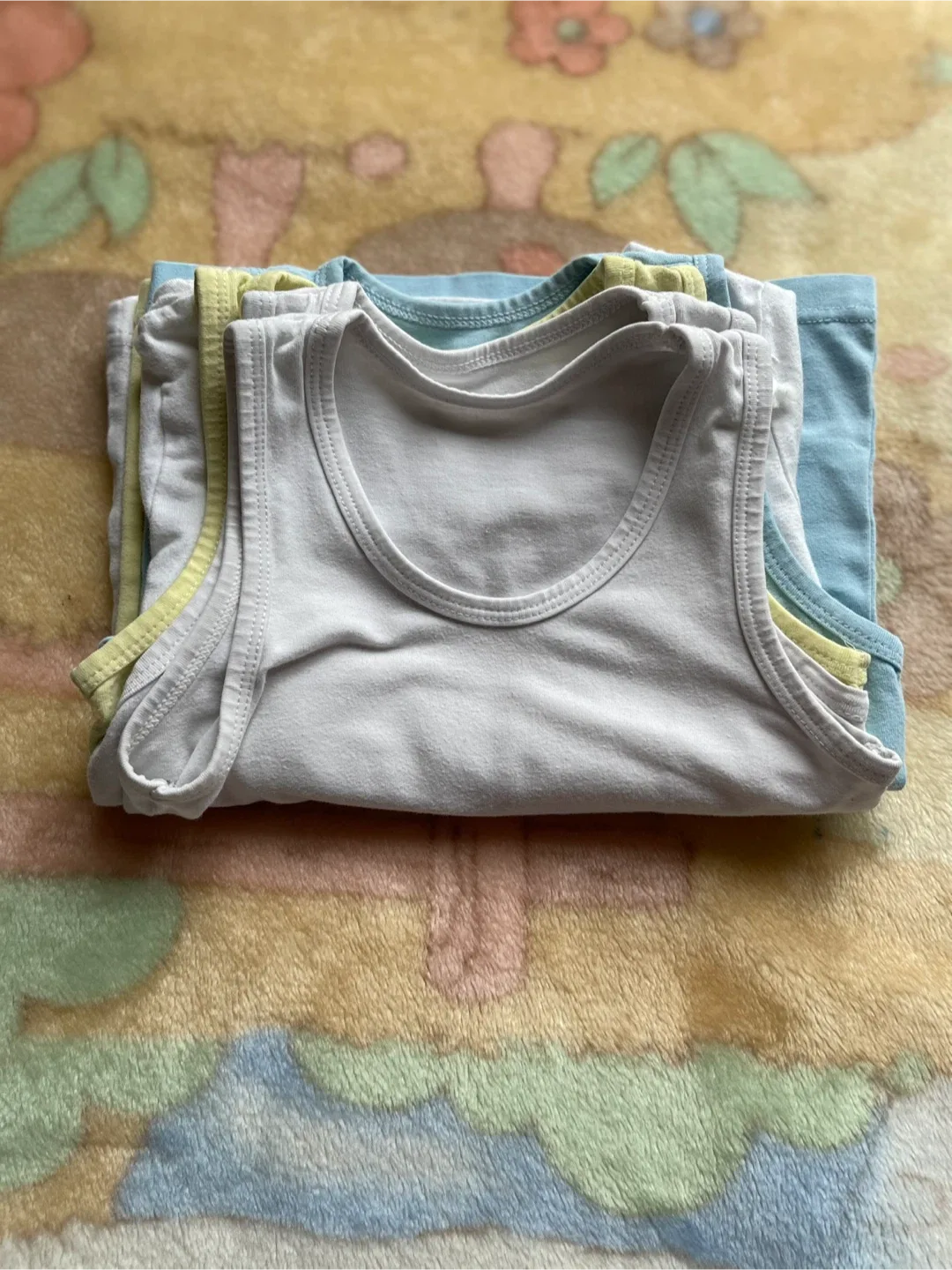 Under shirt cotton Tank Tops & T-Shirt Bundle size 2/3 image indicator(4)