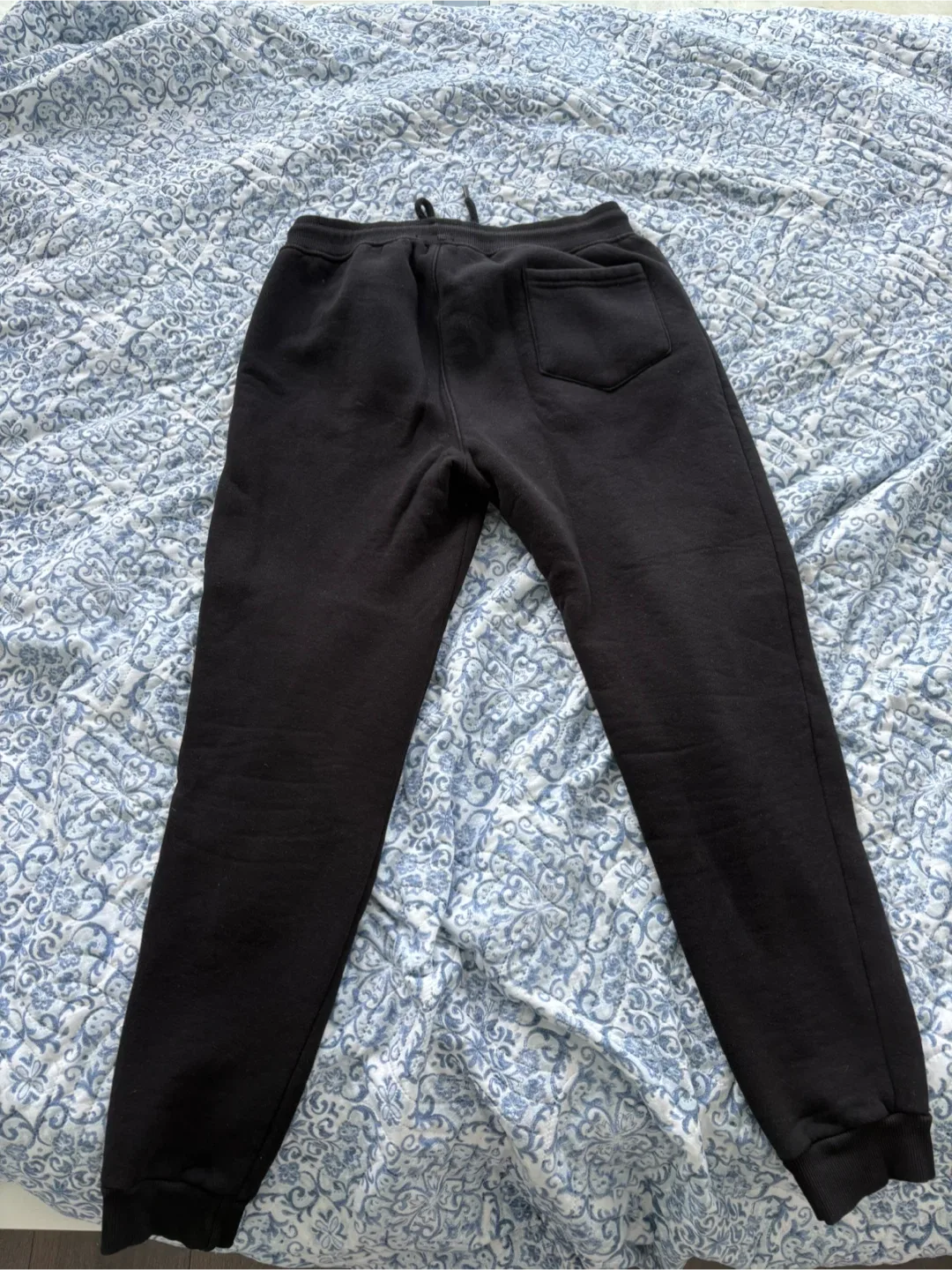 Black Sweatpants thumbnail