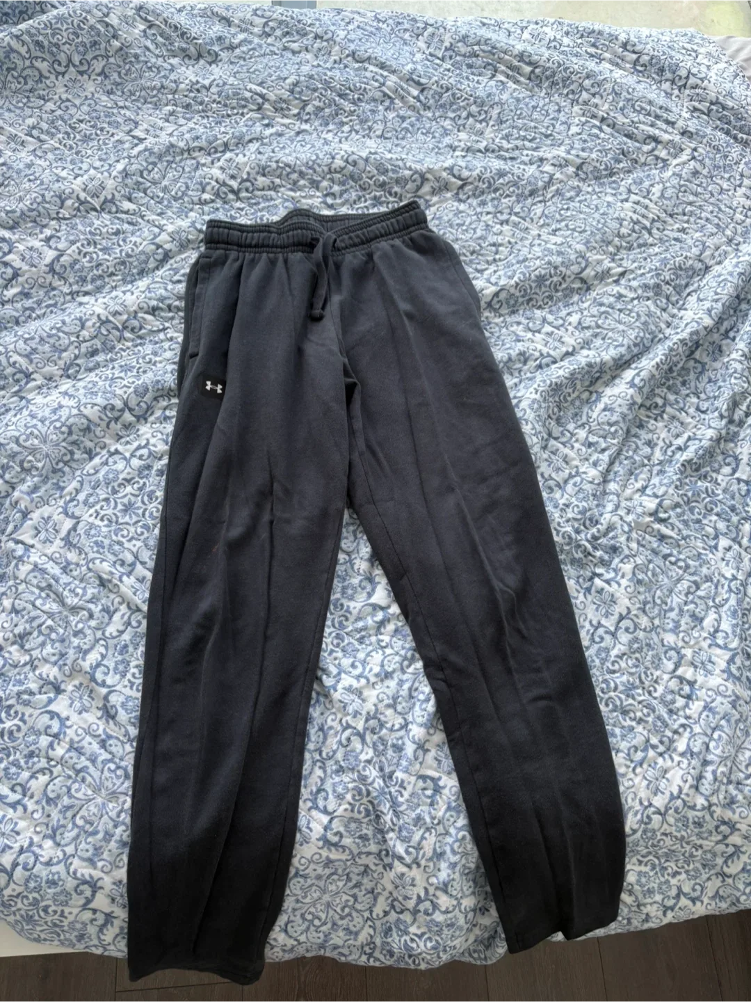 Under Armour Black Fleece Joggers - Size M thumbnail
