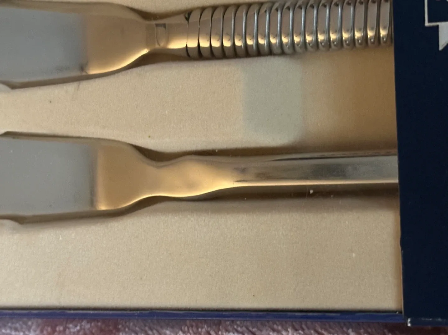 BNIB Cuisena 18/10 Stainless Spreaders image indicator(2)