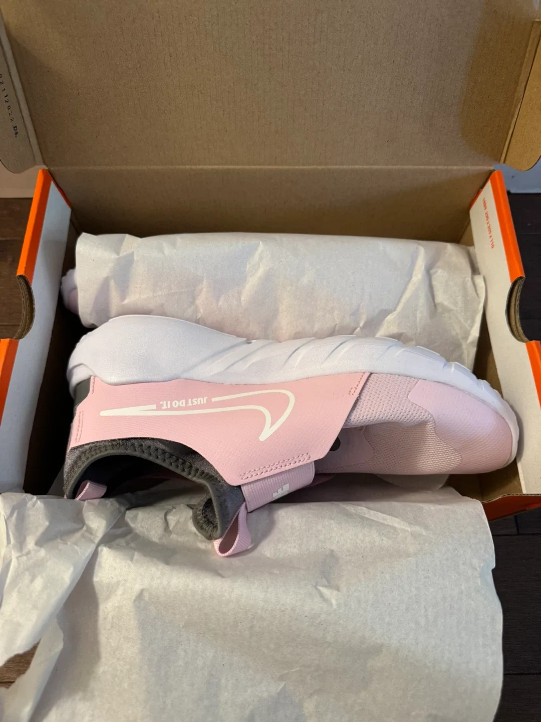 BNIB Nike Flex Runner 2 (GS) Pink, Size 7Y image indicator(2)