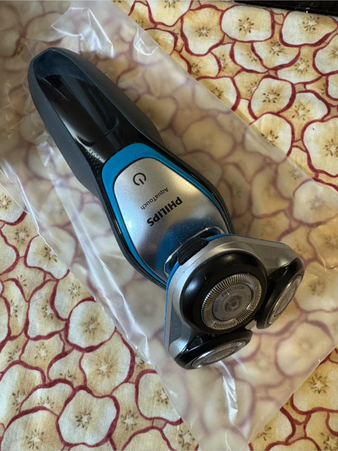 Philips AquaTouch Electric Shaver image indicator(2)