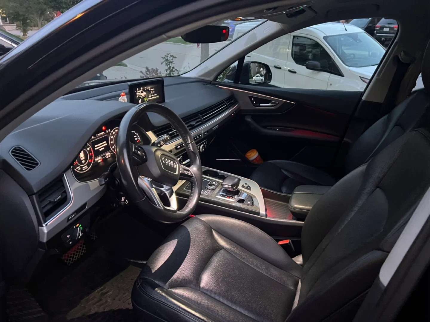 Audi Q7 SUV - Black Techniq 3.0 2018 image indicator(9)