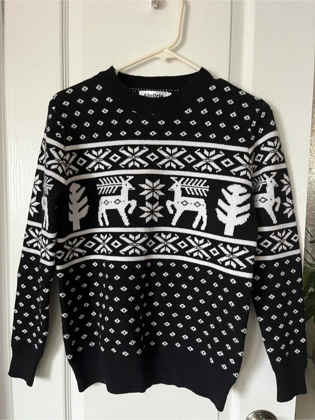 Abollria Black & White Holiday Sweater thumbnail