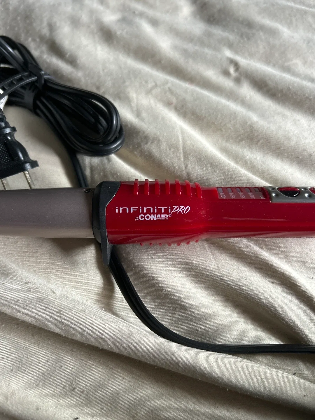 Infiniti Pro by Conair Curling Iron image indicator(3)