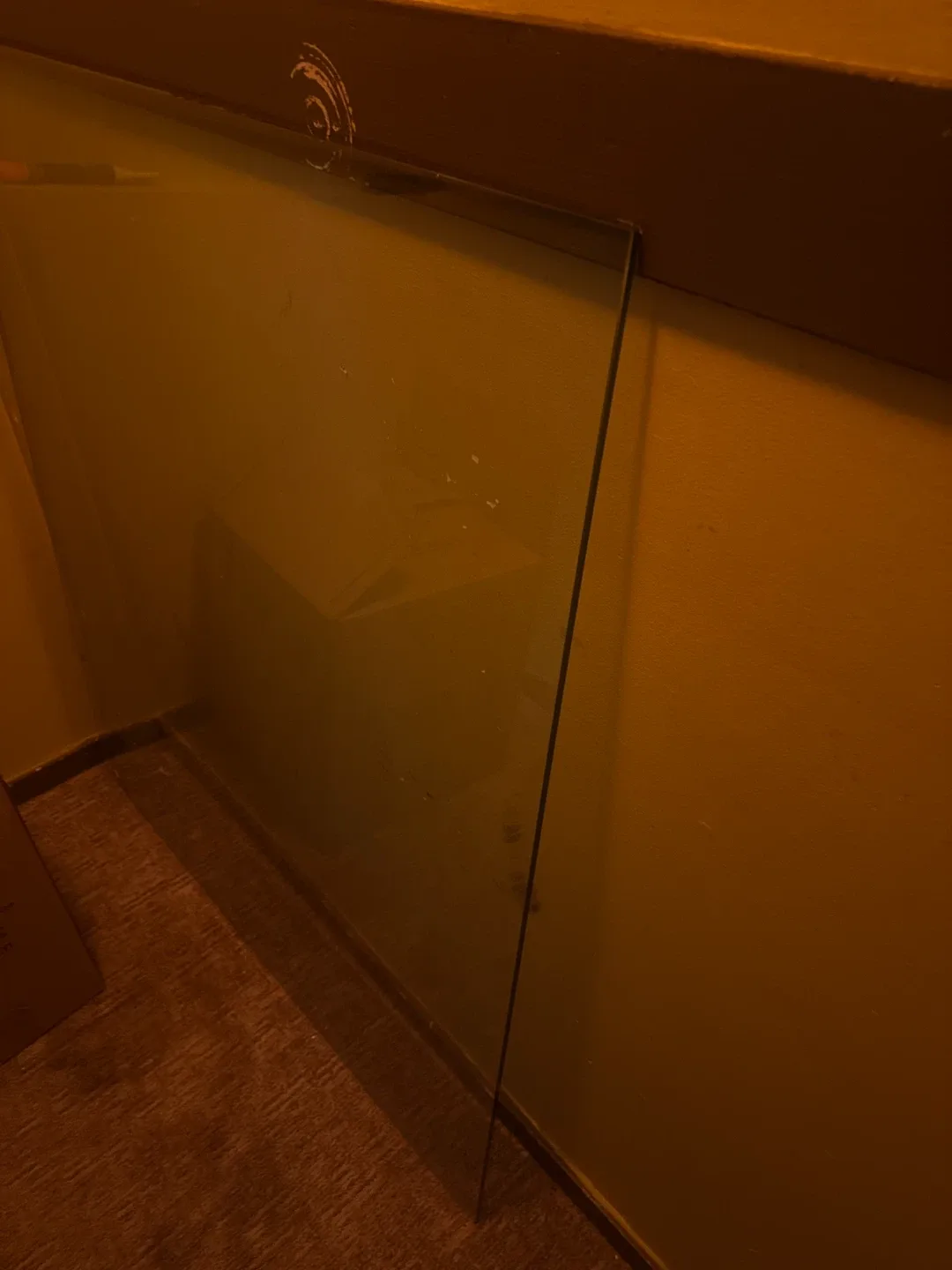 Glass table top with polish edge thumbnail