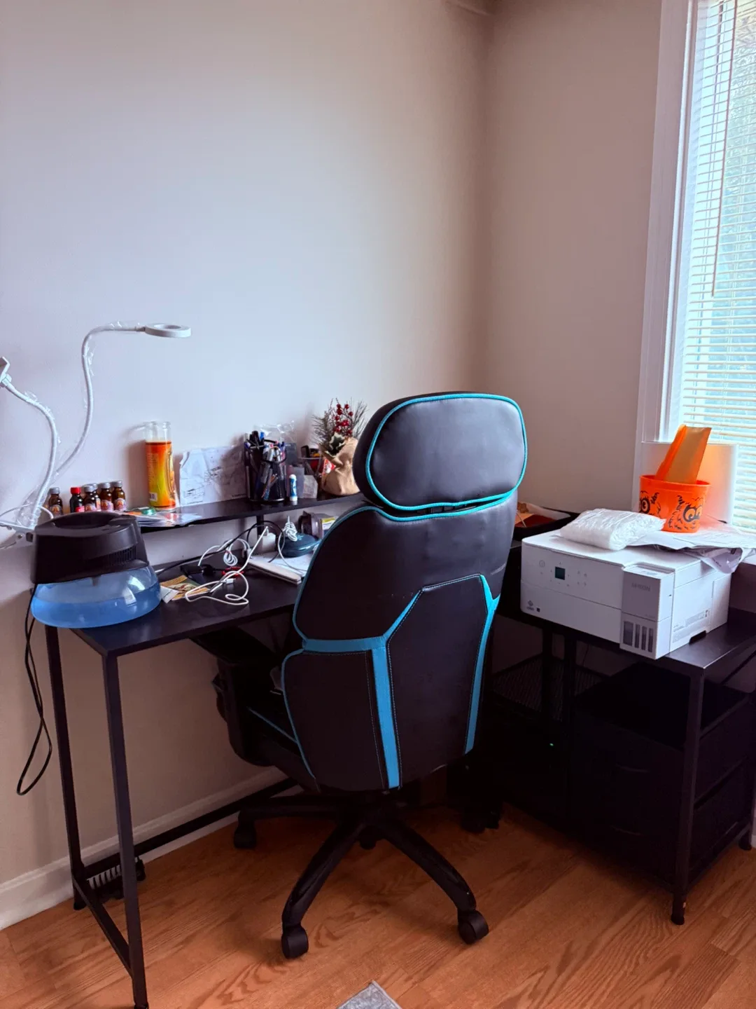 Desk thumbnail